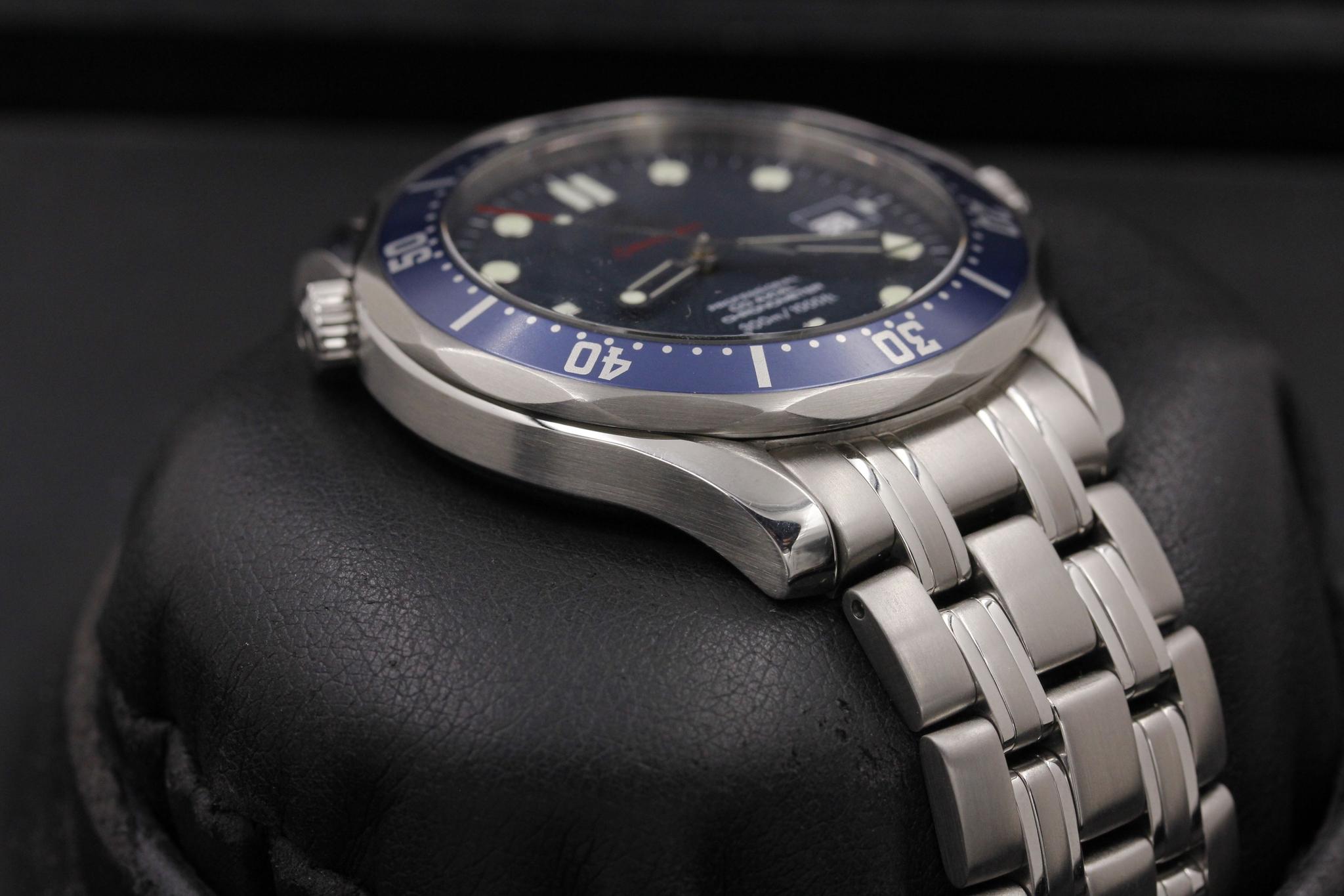 Watch Image 6