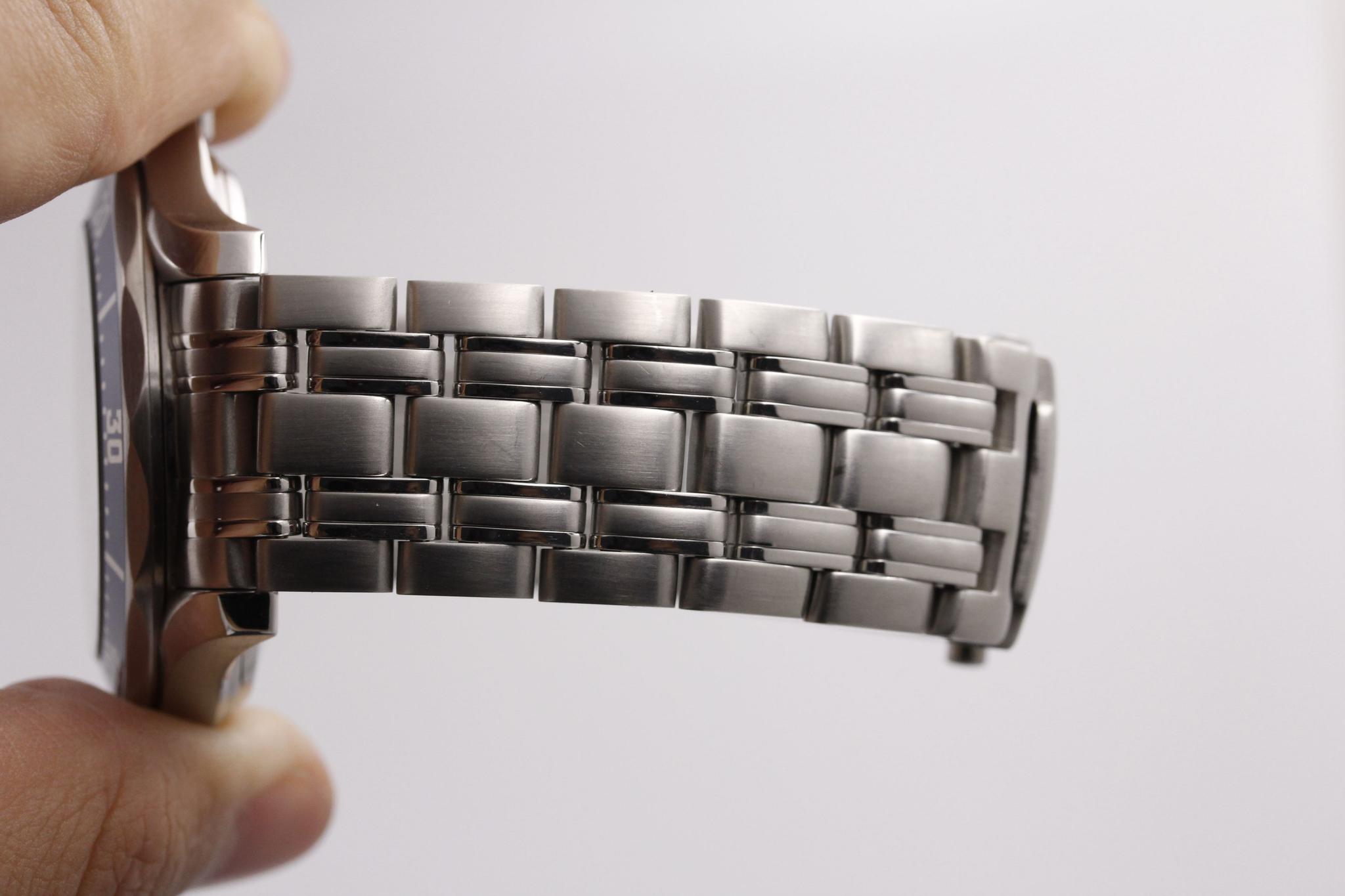 Watch Image 8