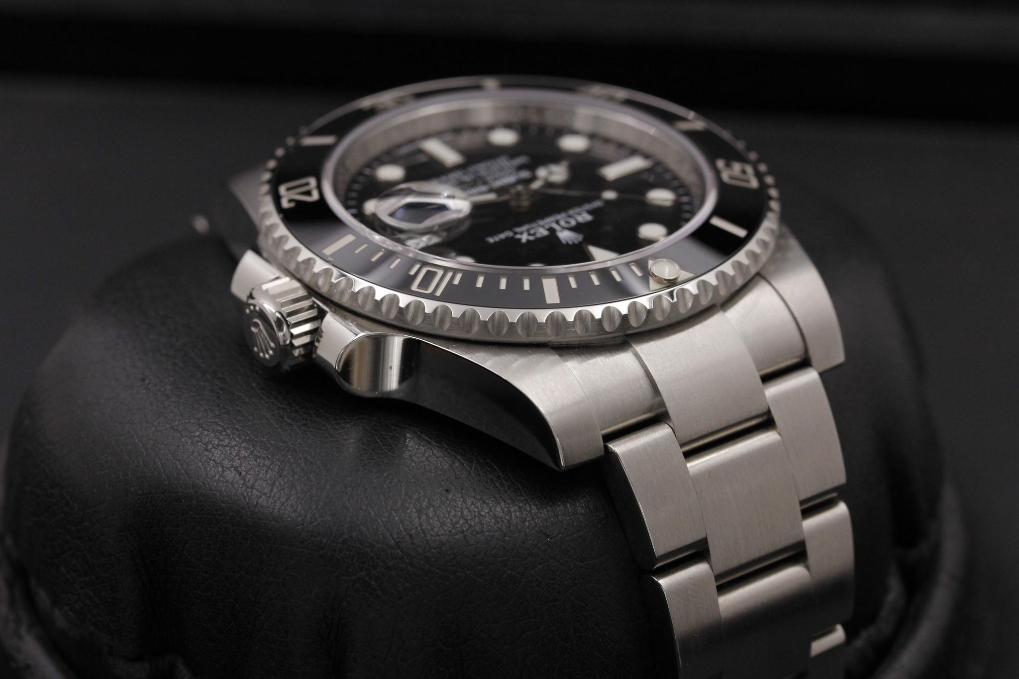 Watch Image 4