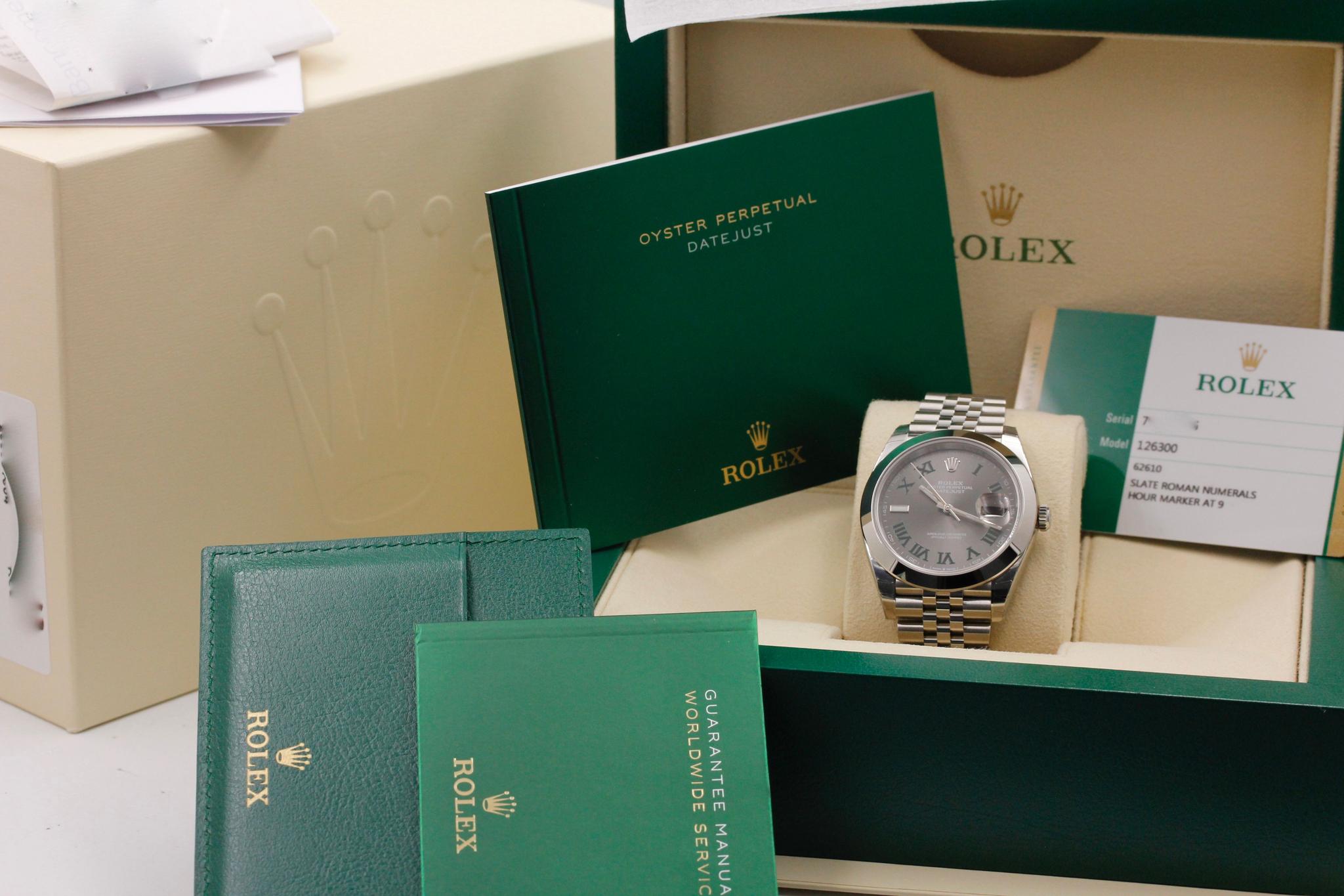 Watch Image 11