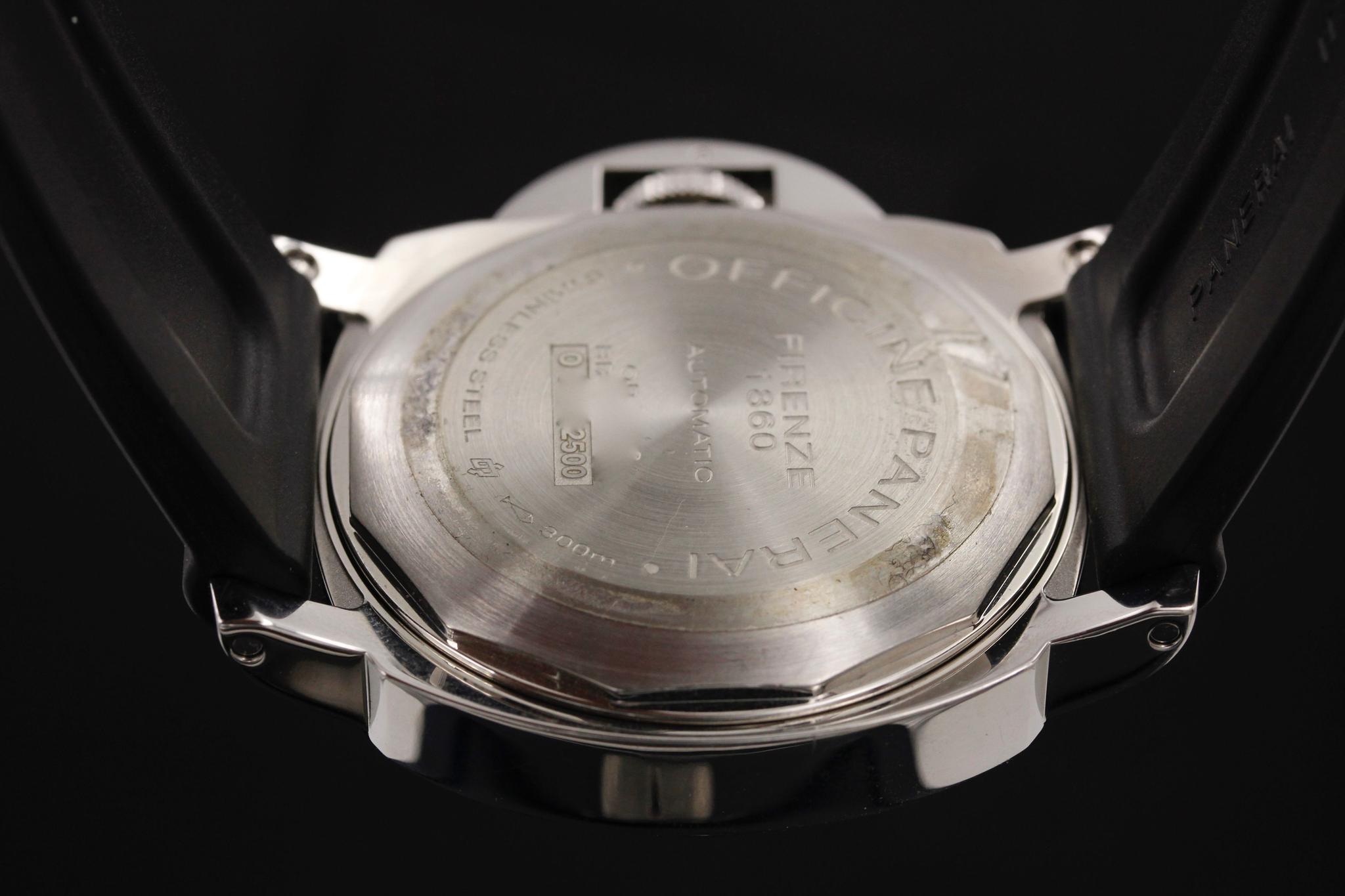 Watch Image 7