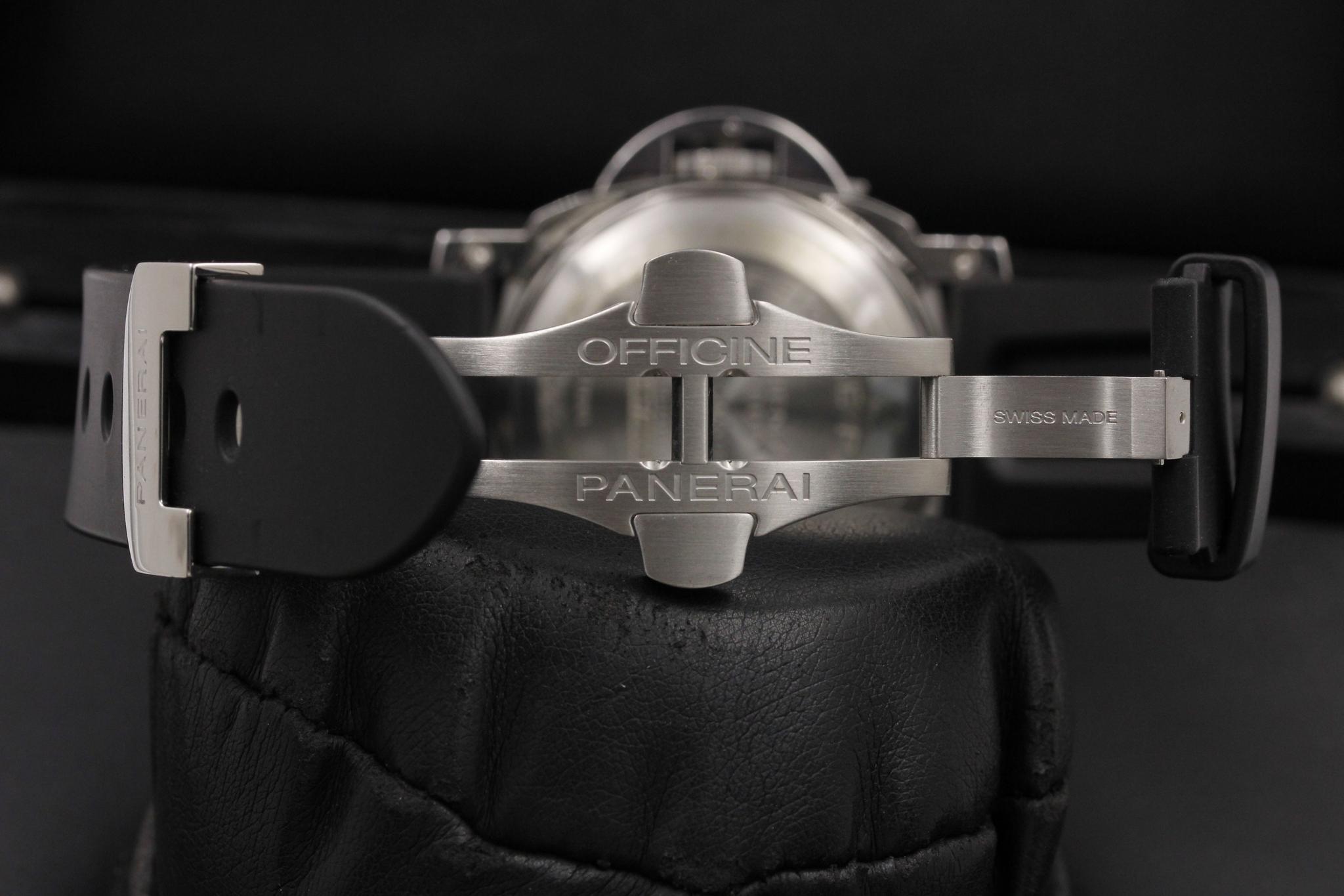 Watch Image 9