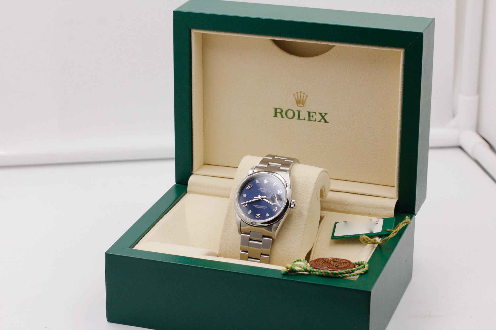 Watch Image 13
