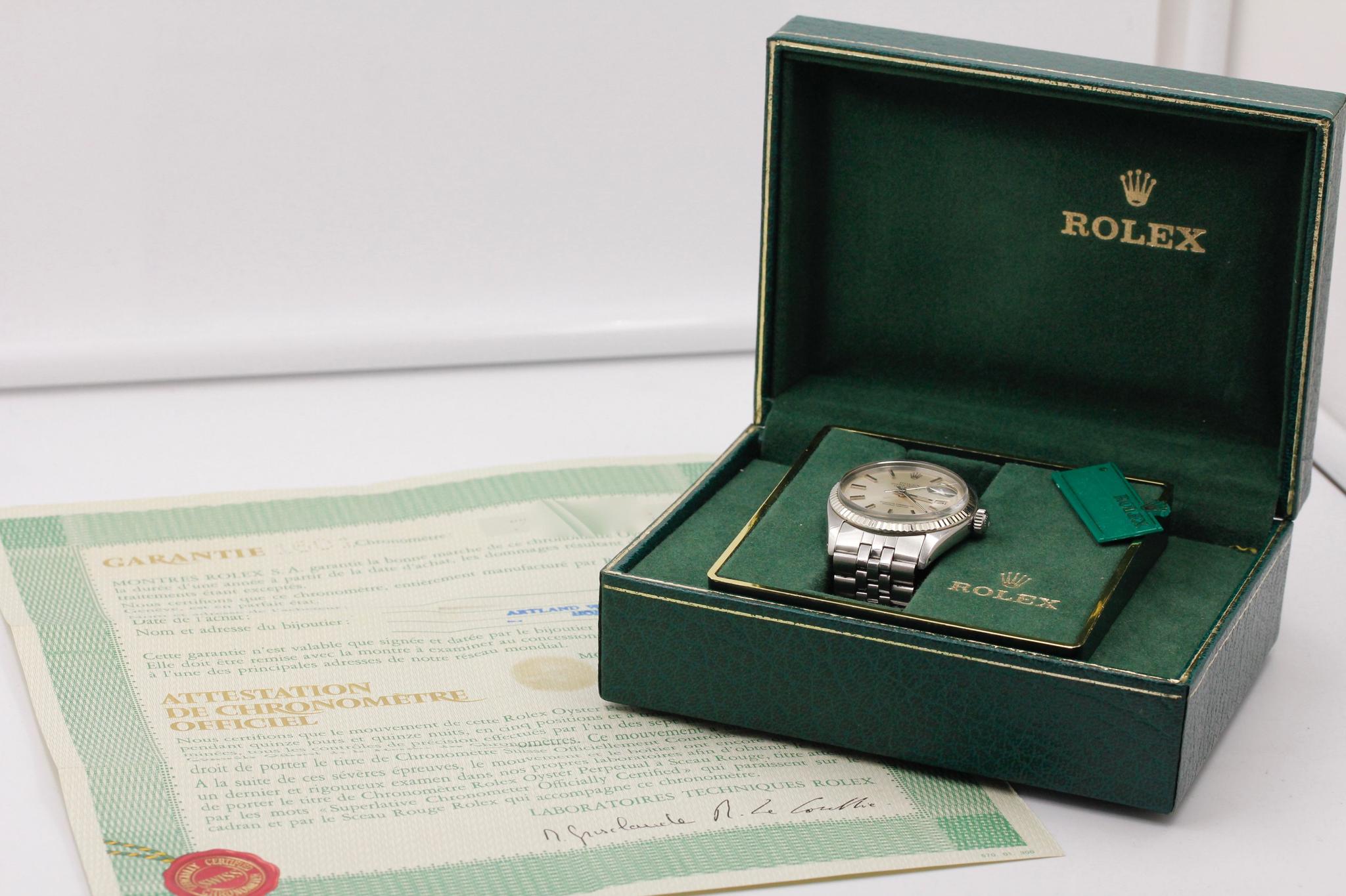 Watch Image 13