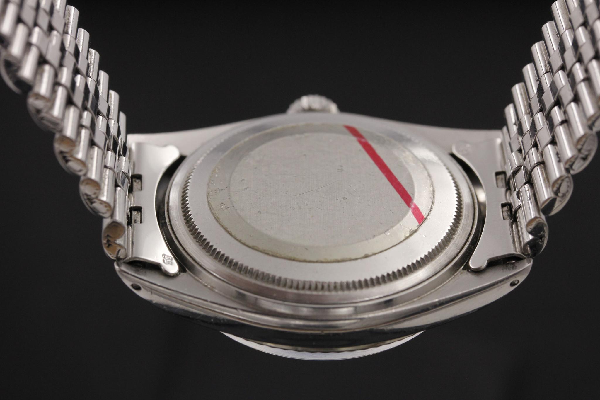 Watch Image 8