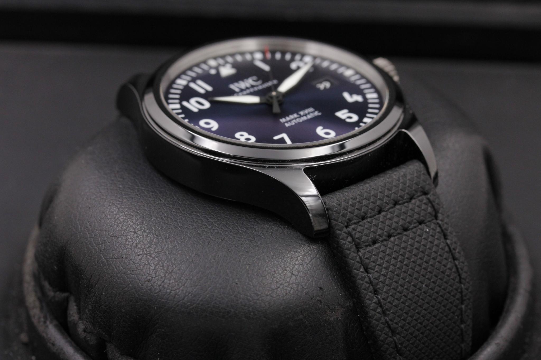 Watch Image 6