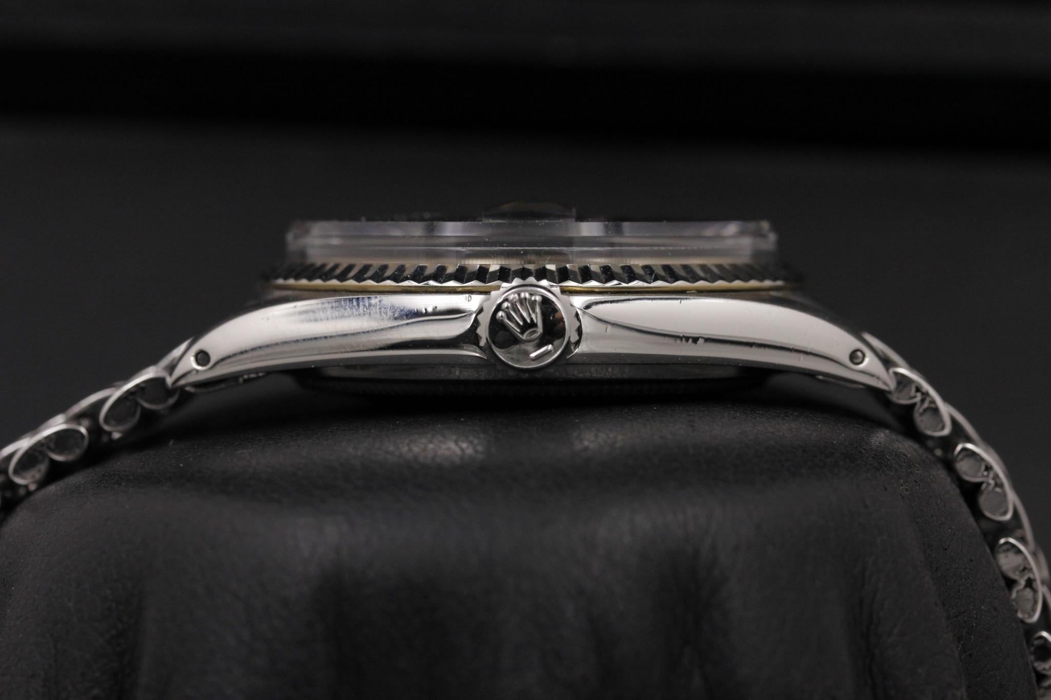 Watch Image 4