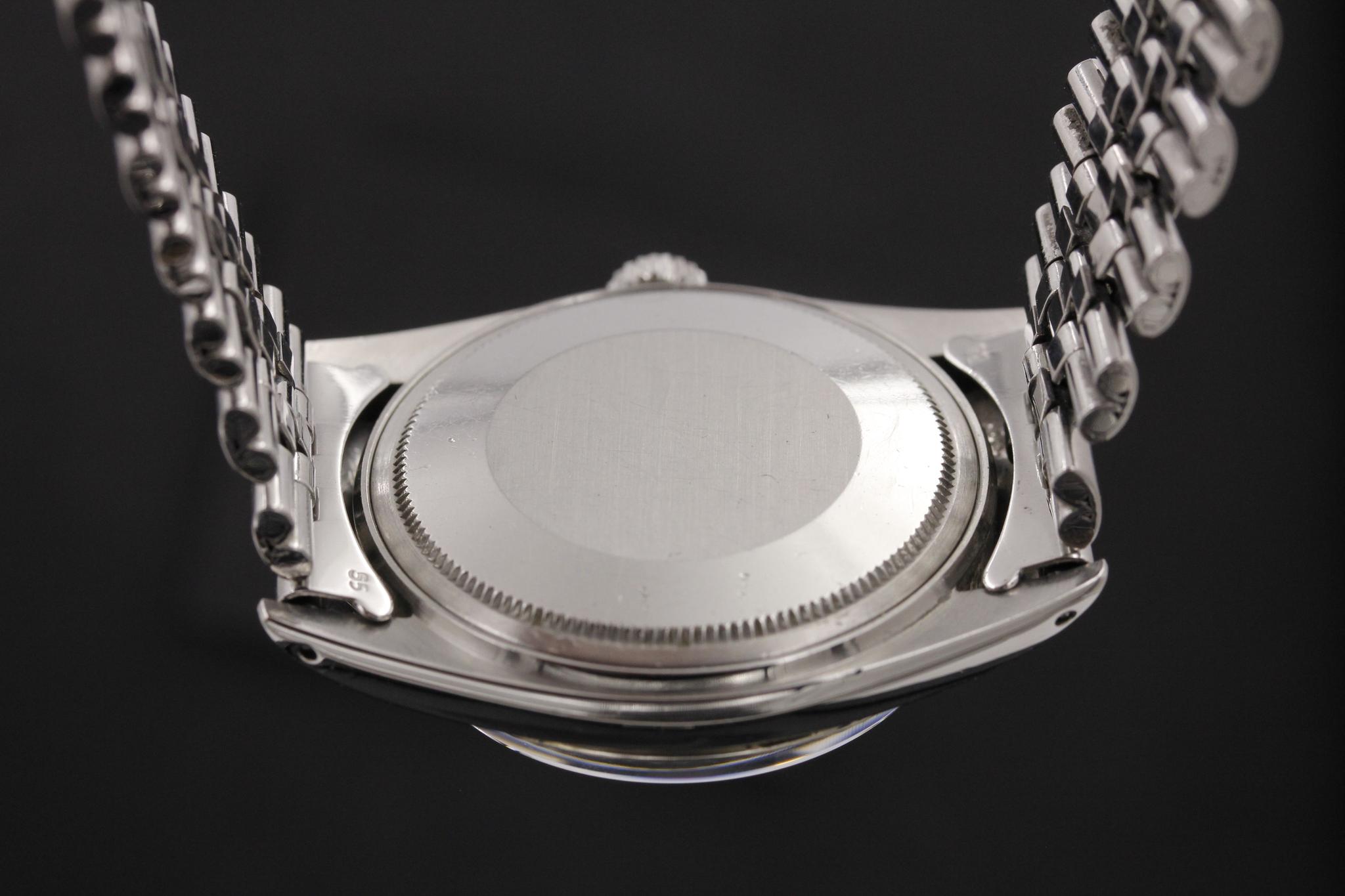 Watch Image 8