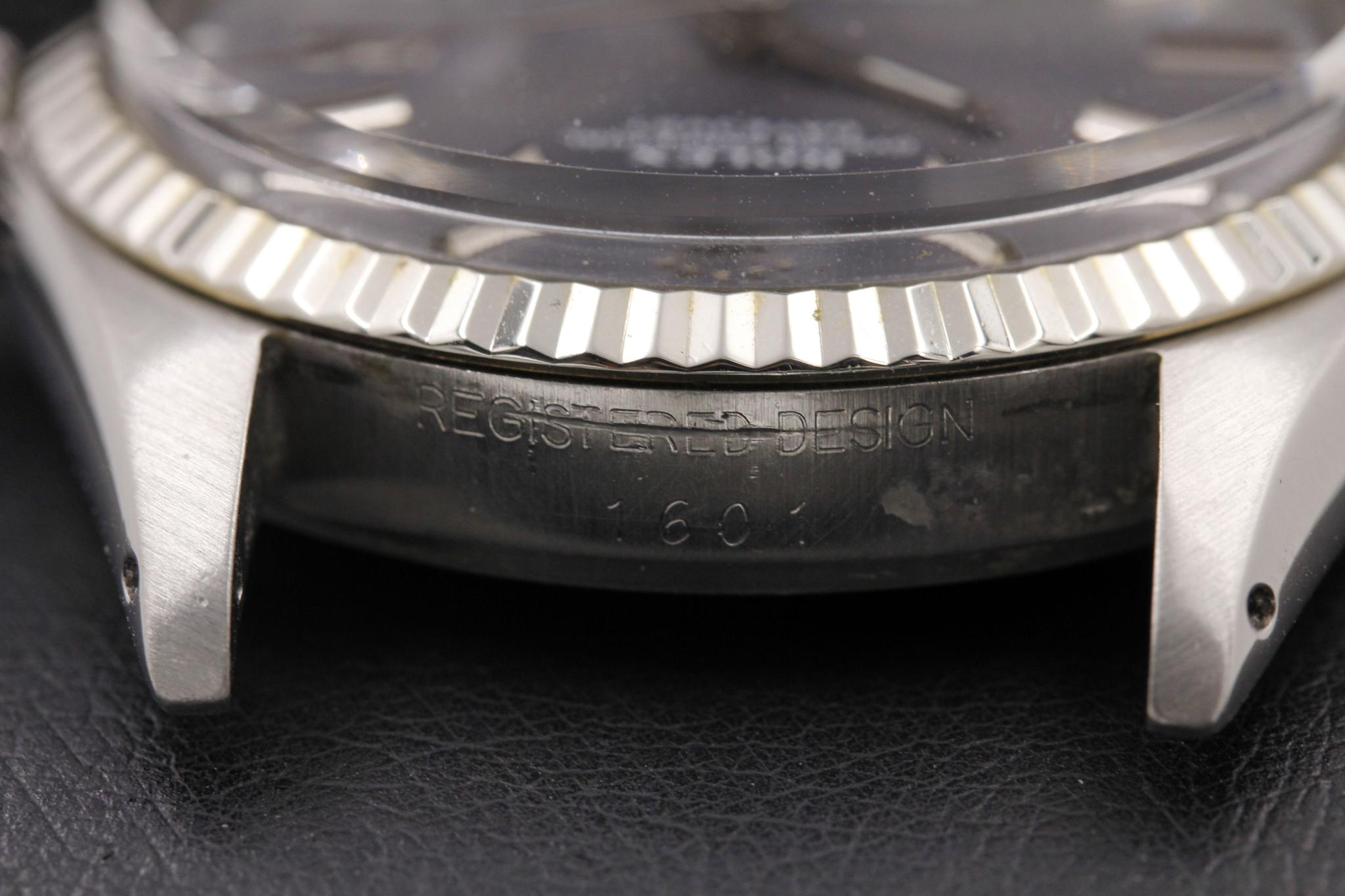 Watch Image 13
