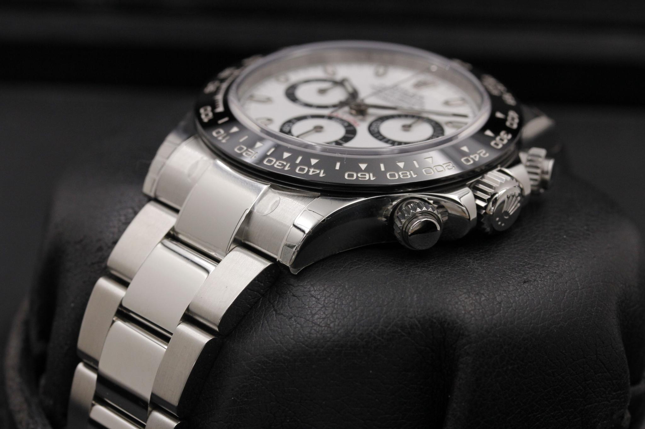 Watch Image 2