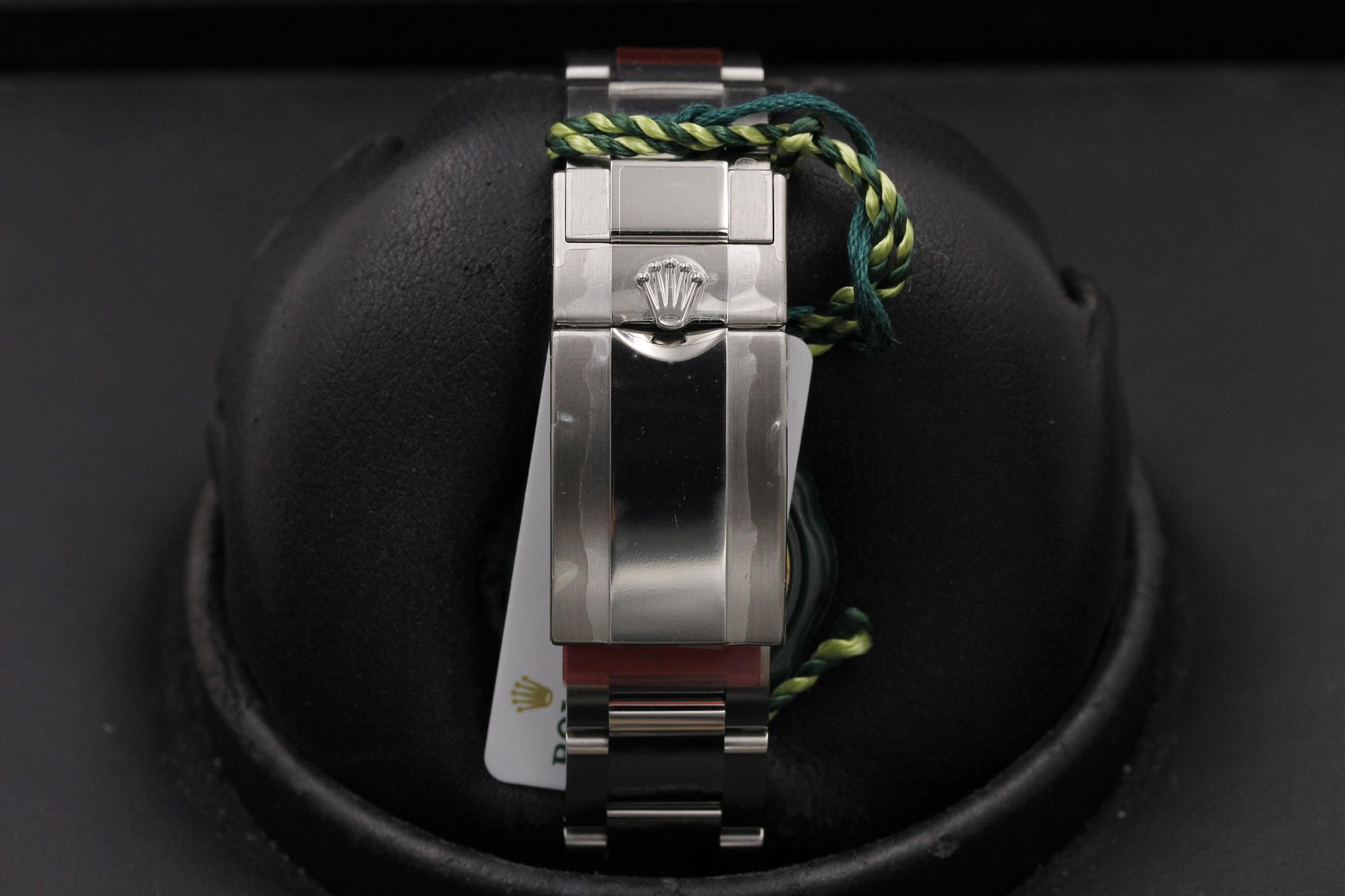 Watch Image 8
