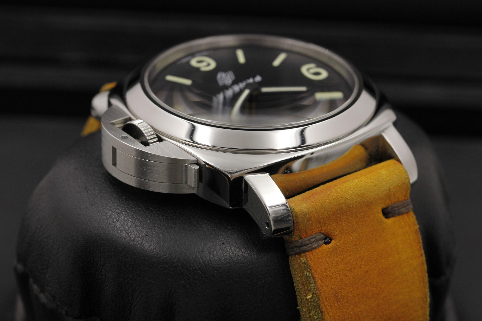 Watch Image 4