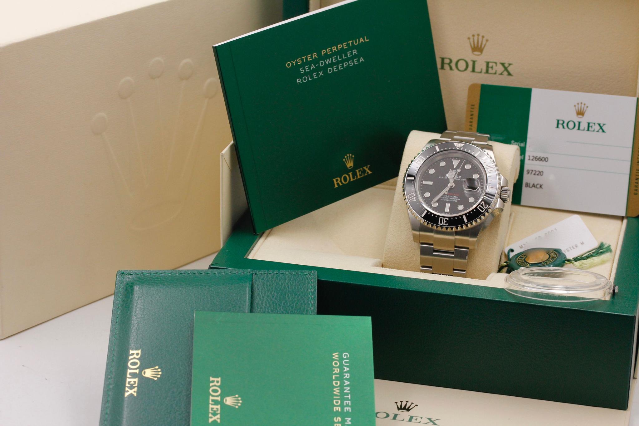 Watch Image 10