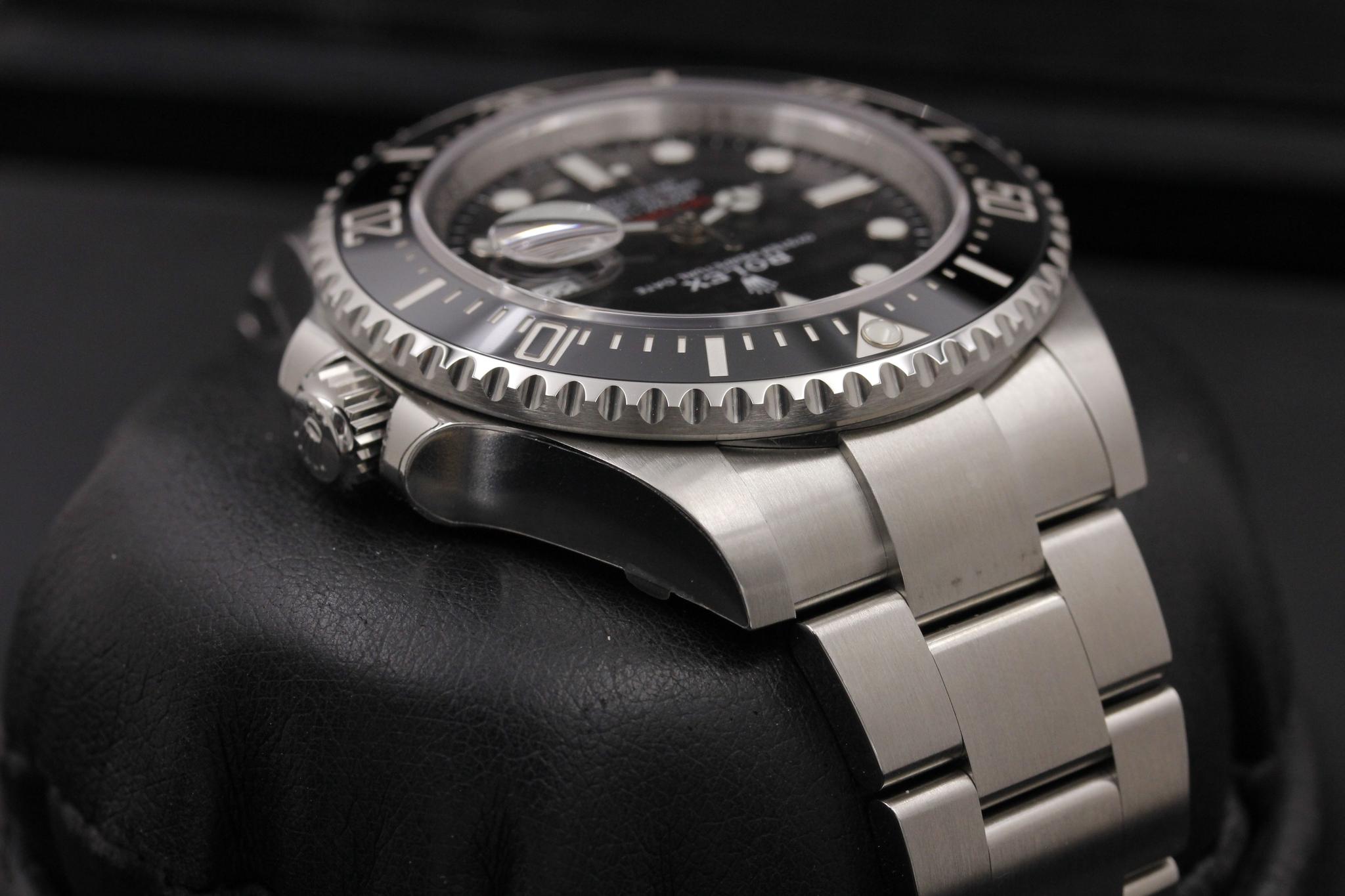 Watch Image 4