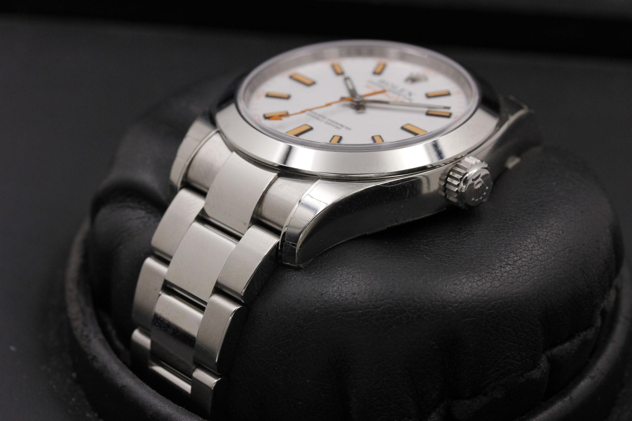 Watch Image 2