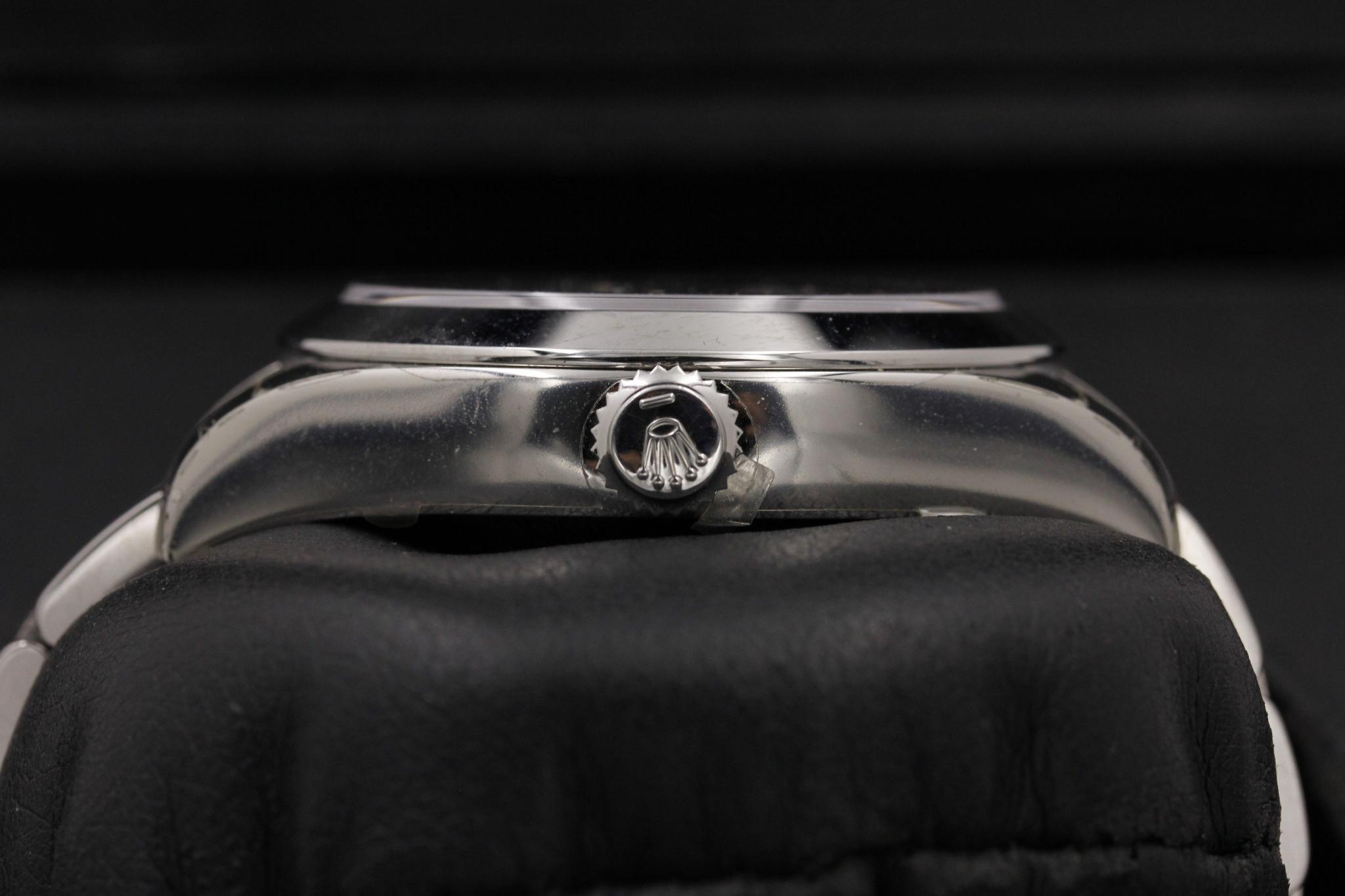 Watch Image 3