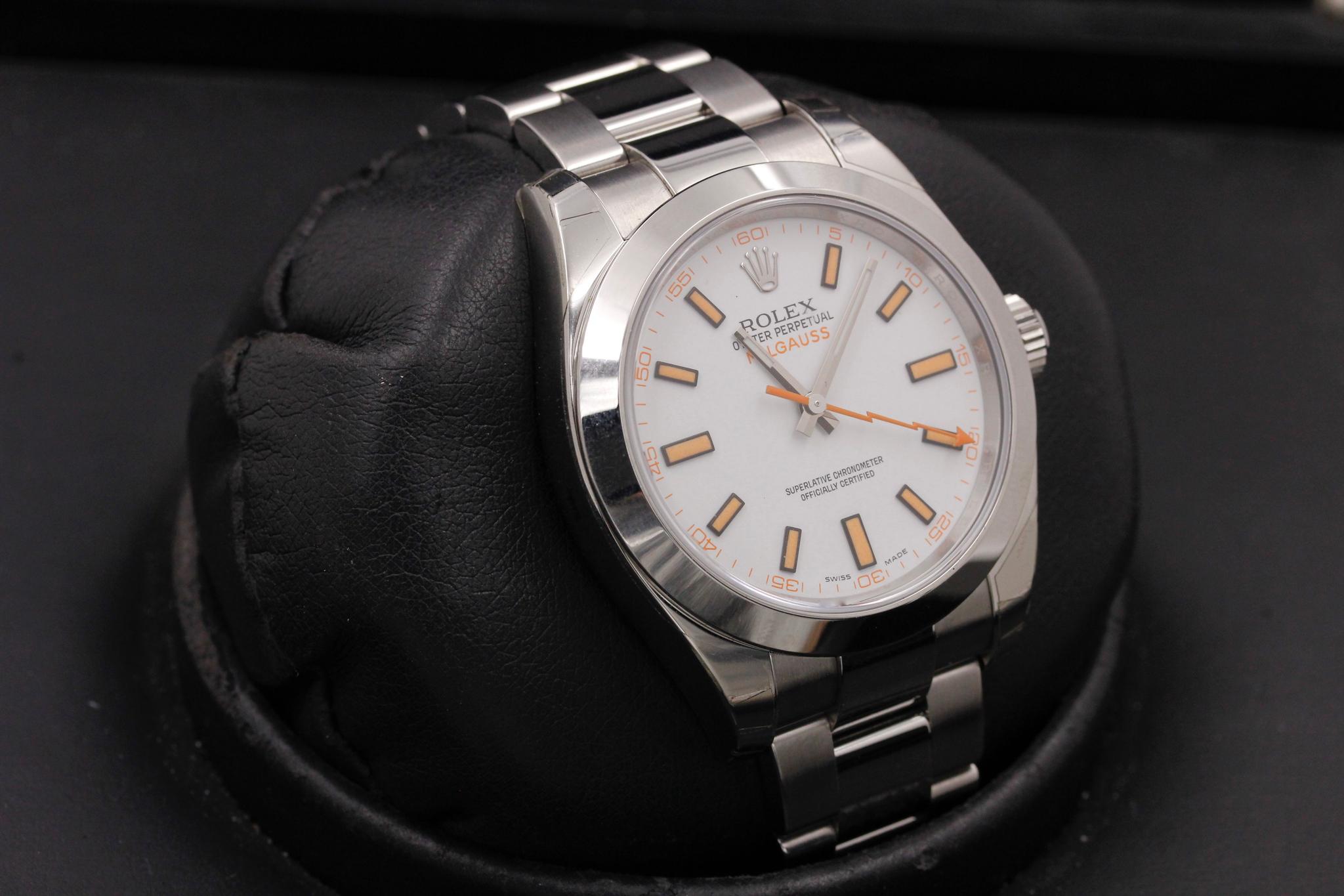 Watch Image 9