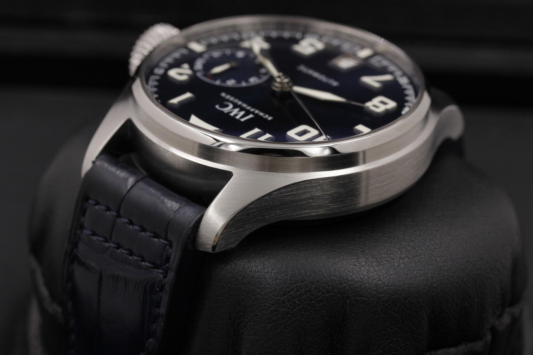 Watch Image 5