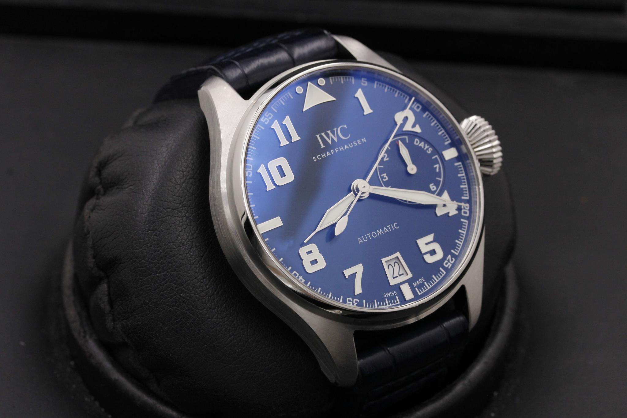 Watch Image 10
