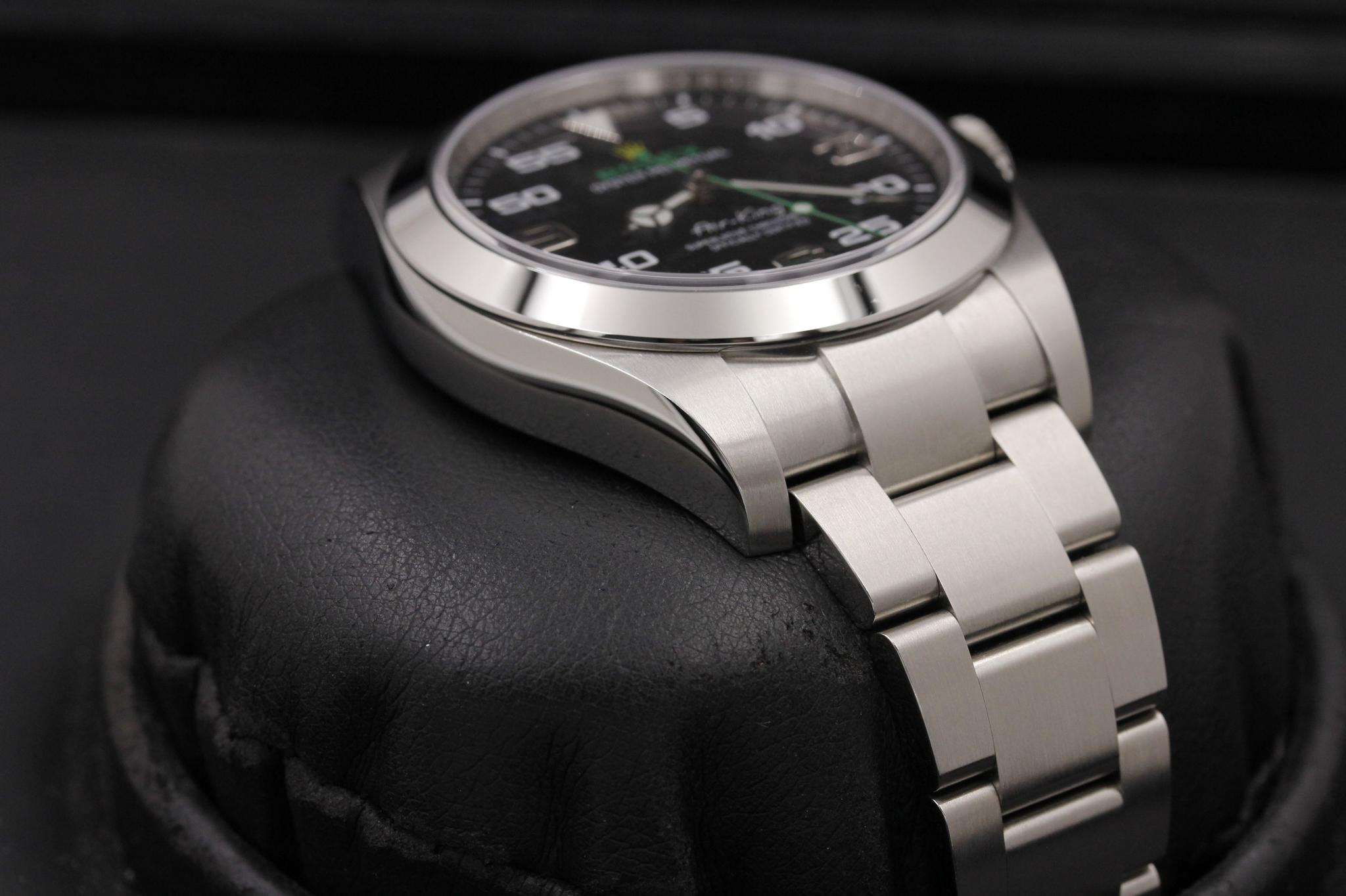 Watch Image 6