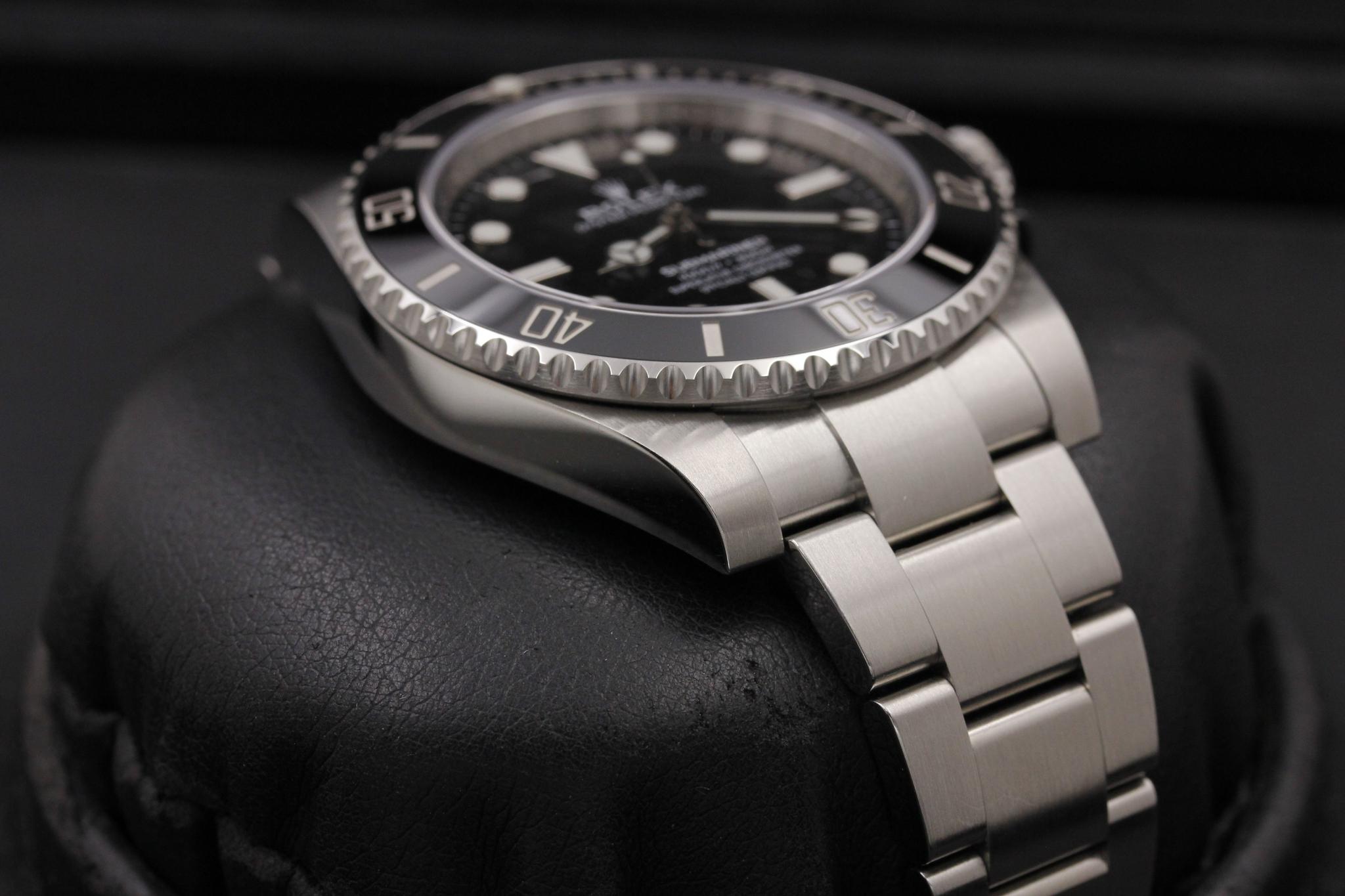 Watch Image 6