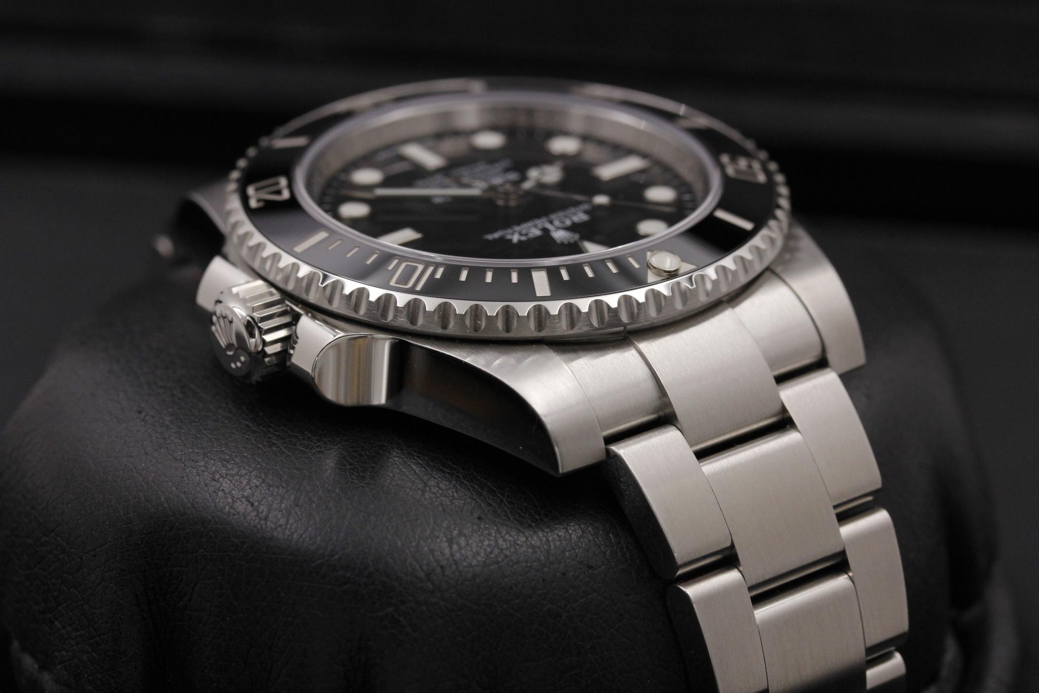 Watch Image 4