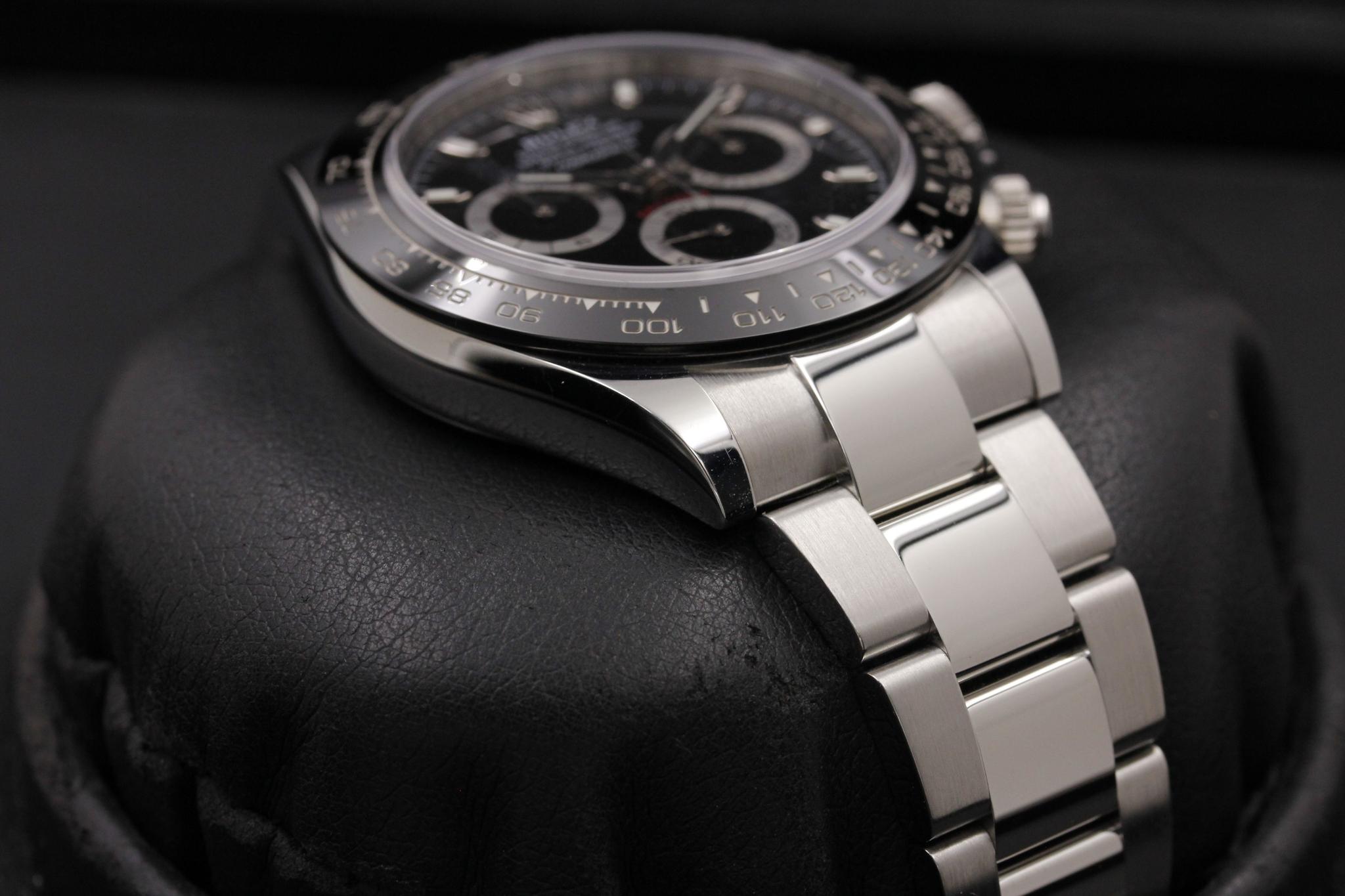 Watch Image 6