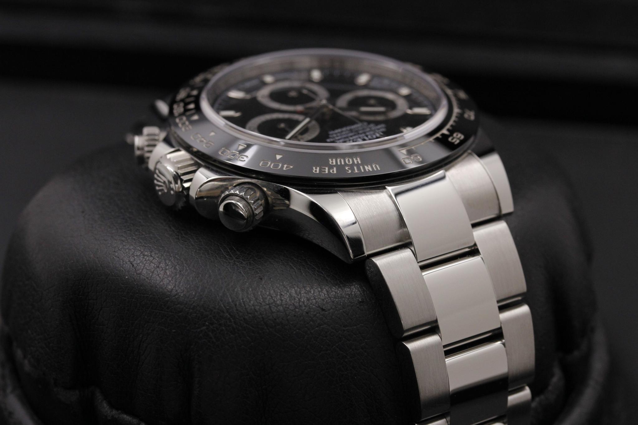 Watch Image 4