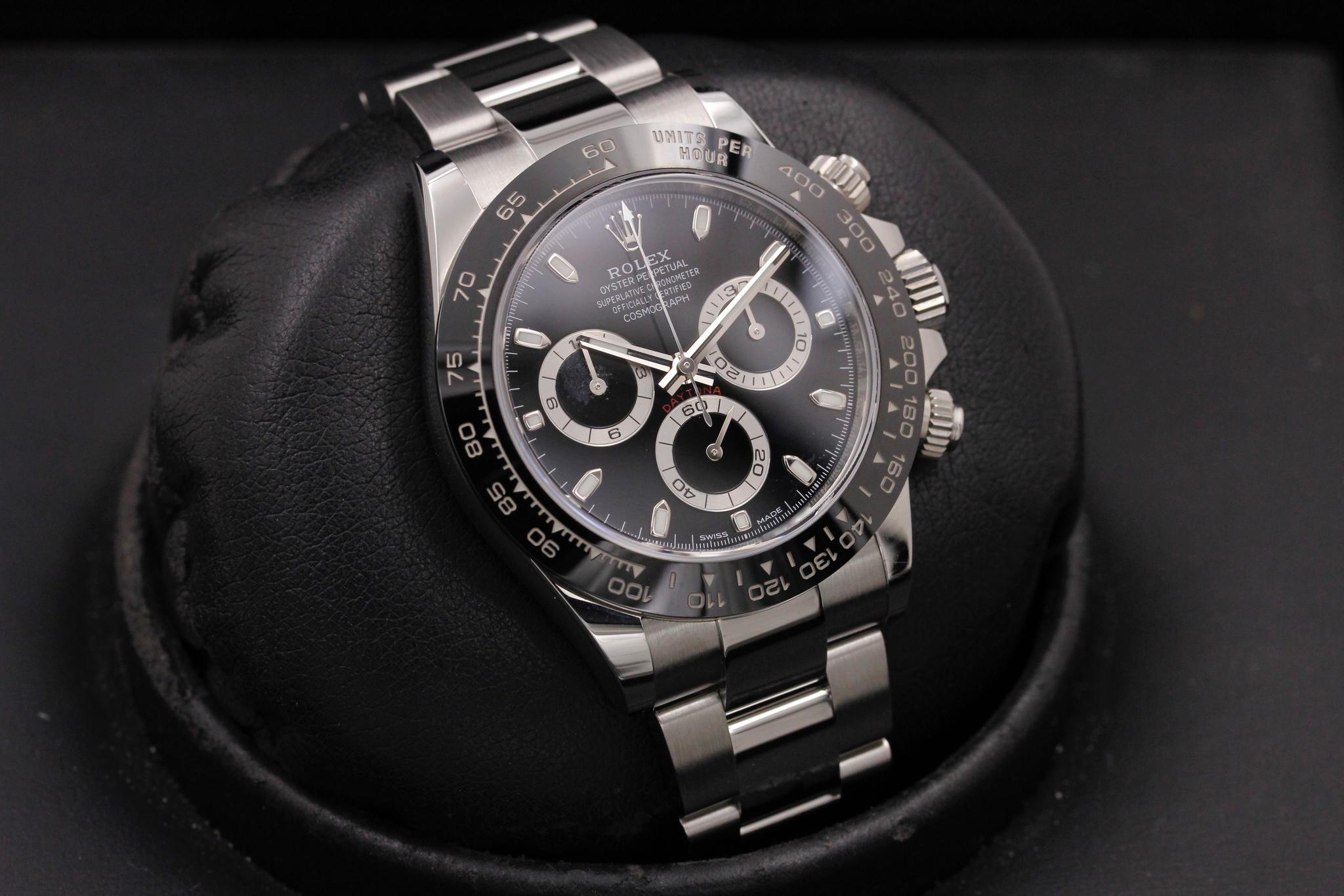 Watch Image 10