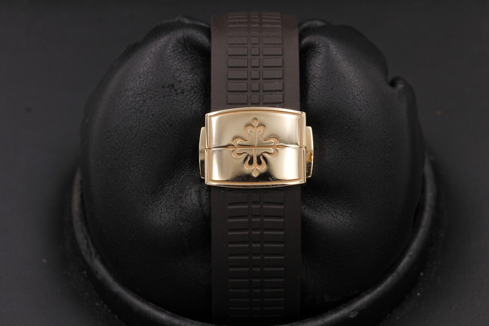 Watch Image 8