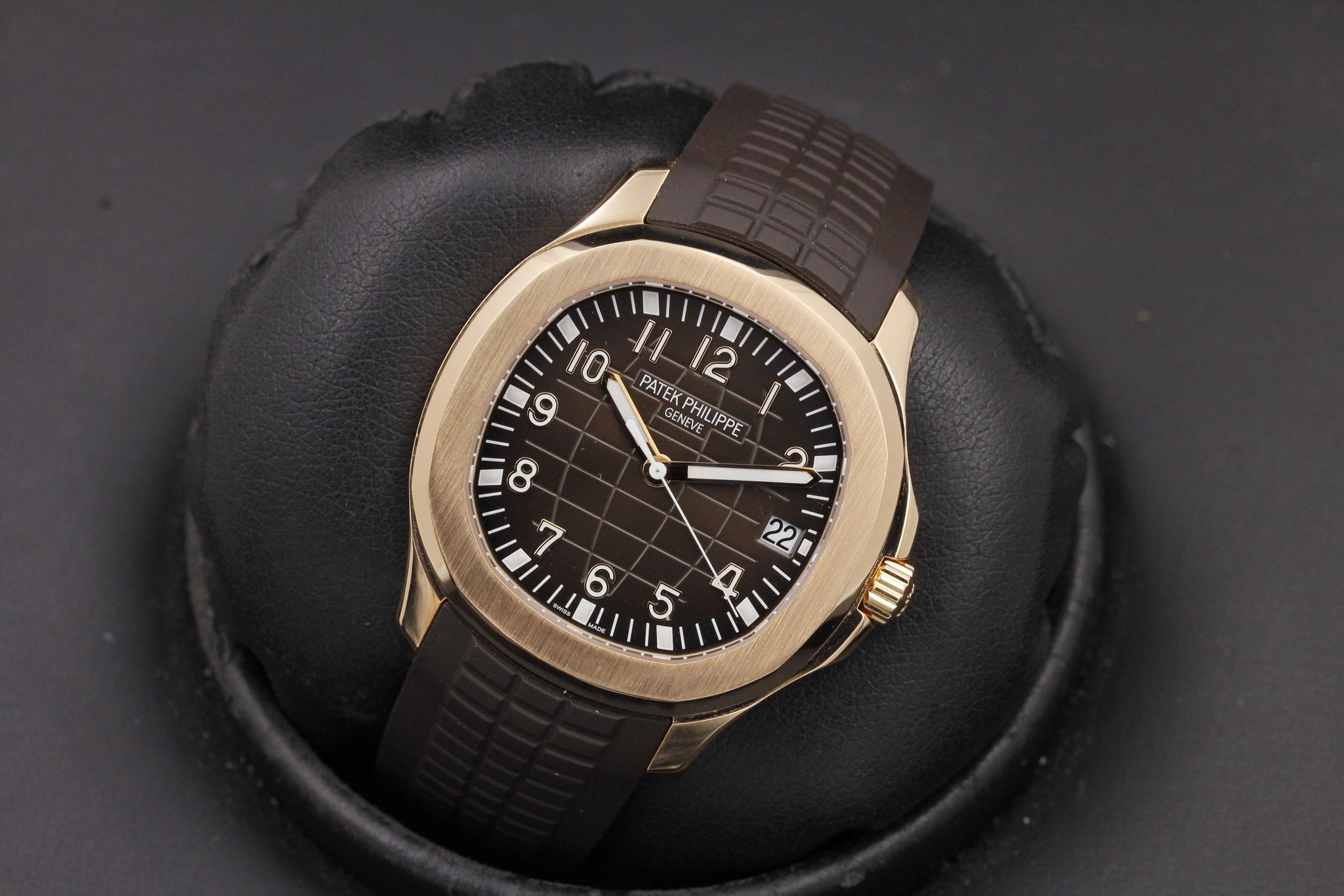 Watch Image 10