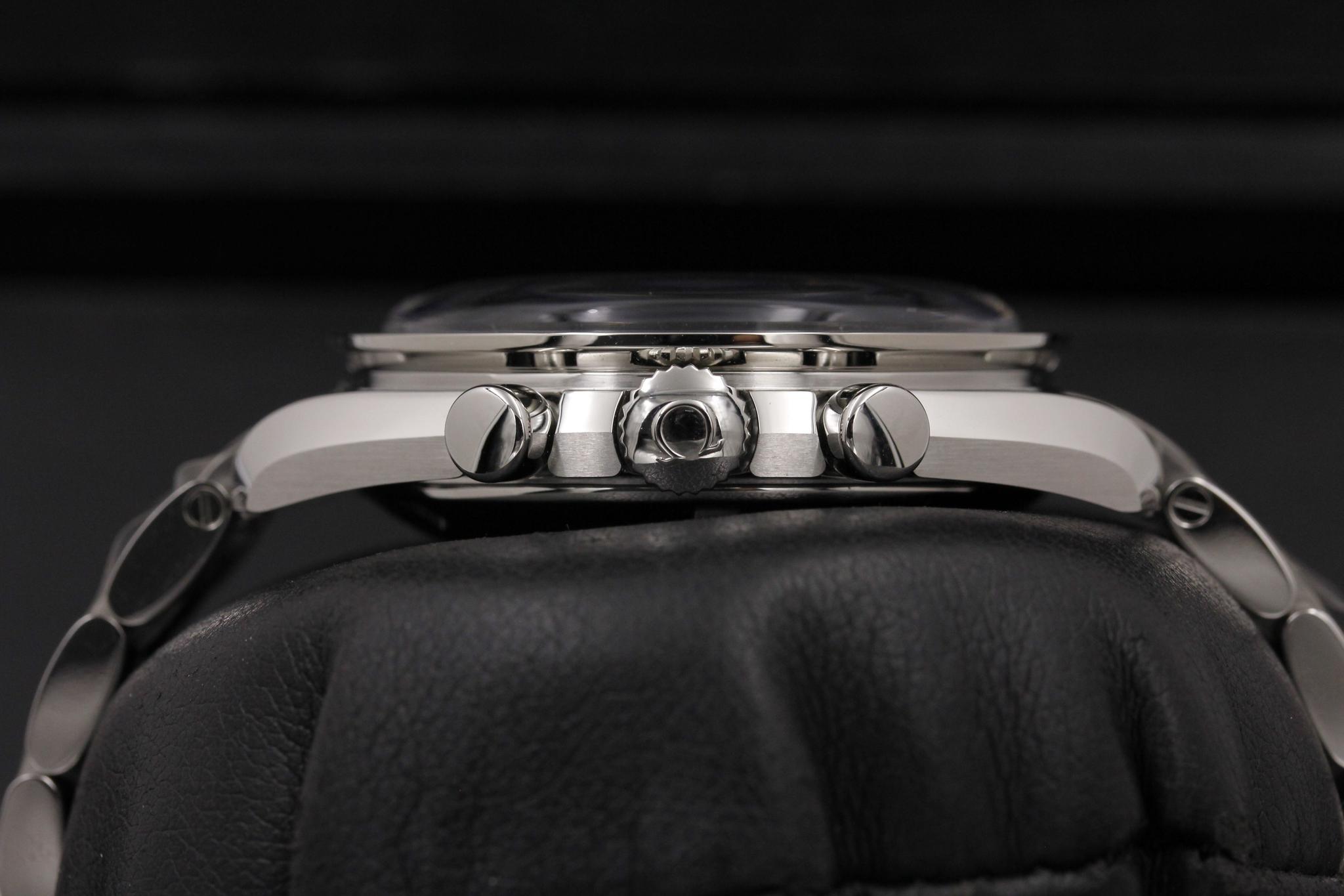 Watch Image 3