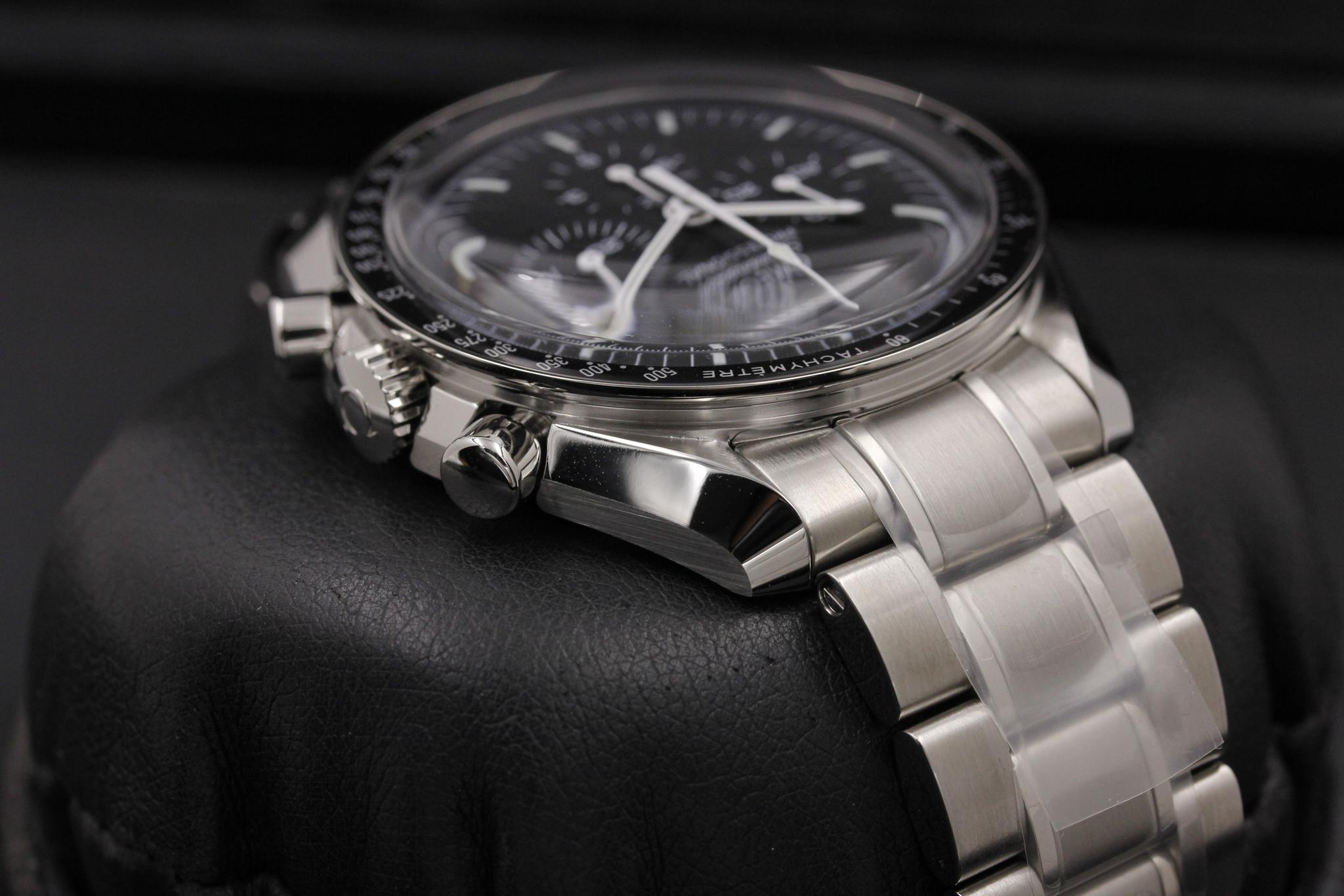 Watch Image 4