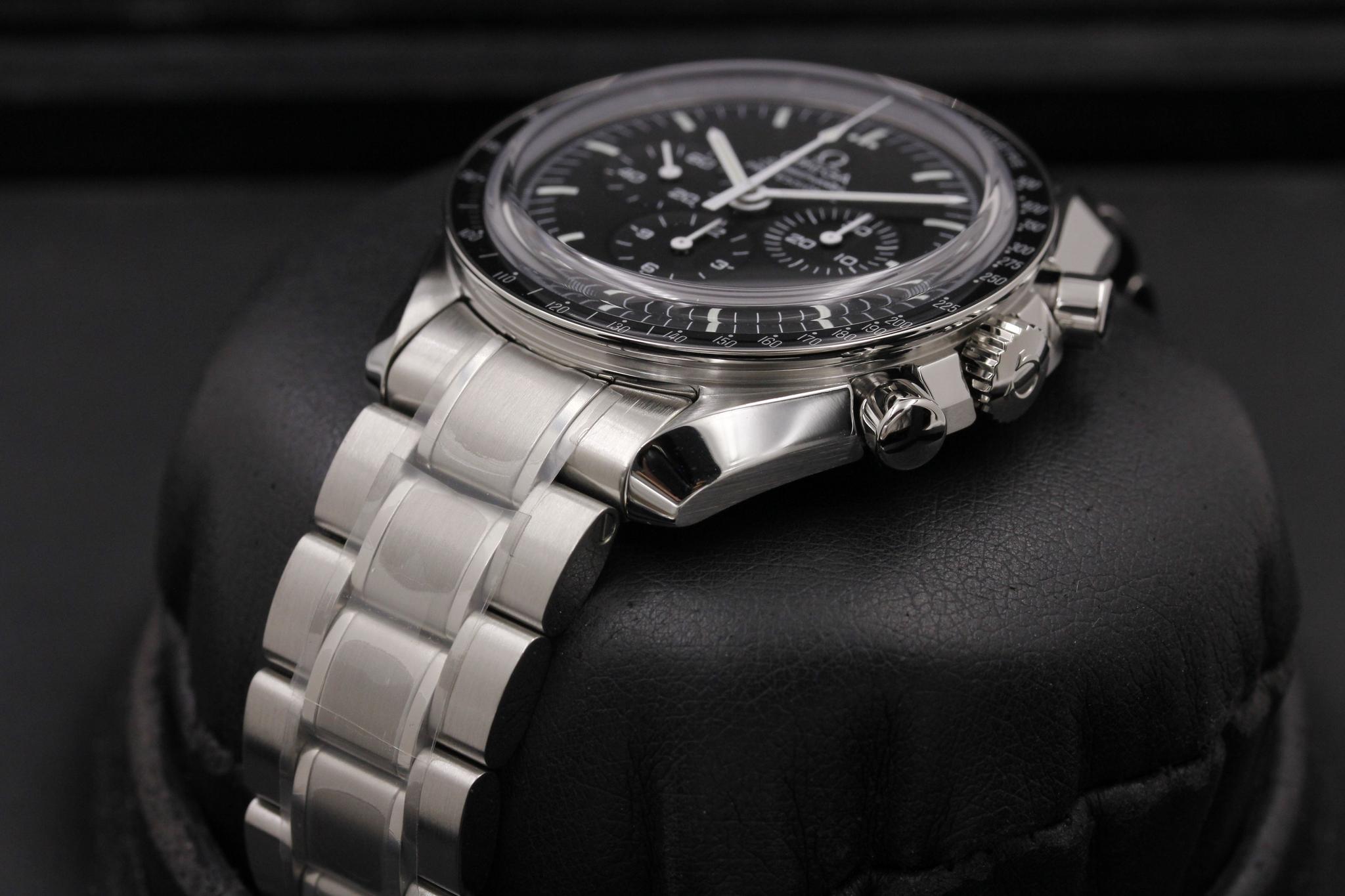 Watch Image 2