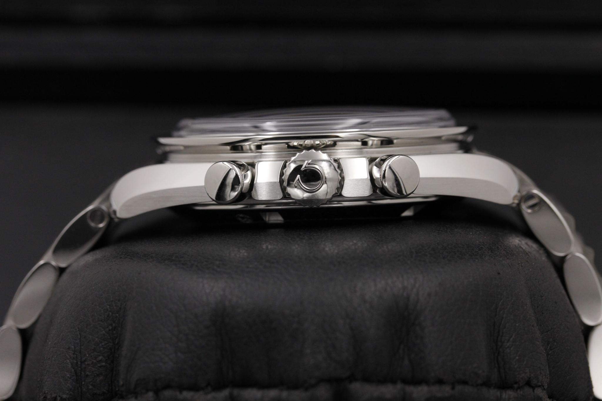 Watch Image 3