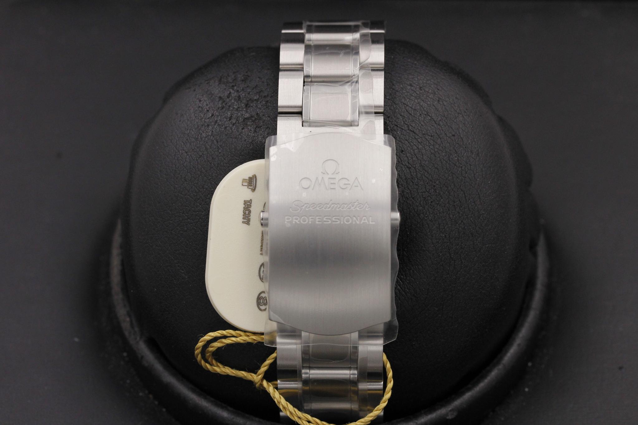 Watch Image 8