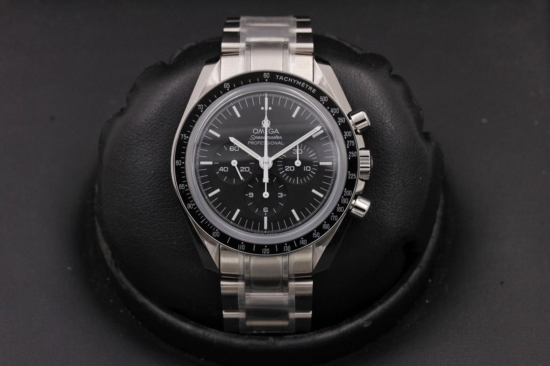 Omega Speedmaster "Sapphire Sandwich" 311.30.42.30.01.006