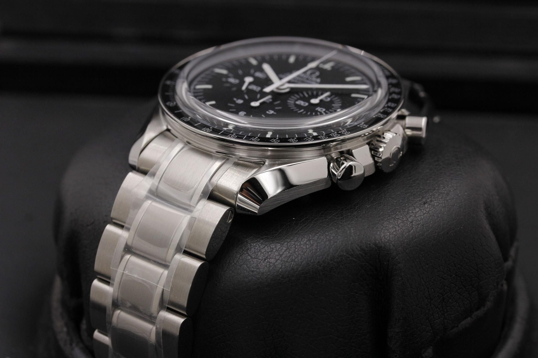 Watch Image 2