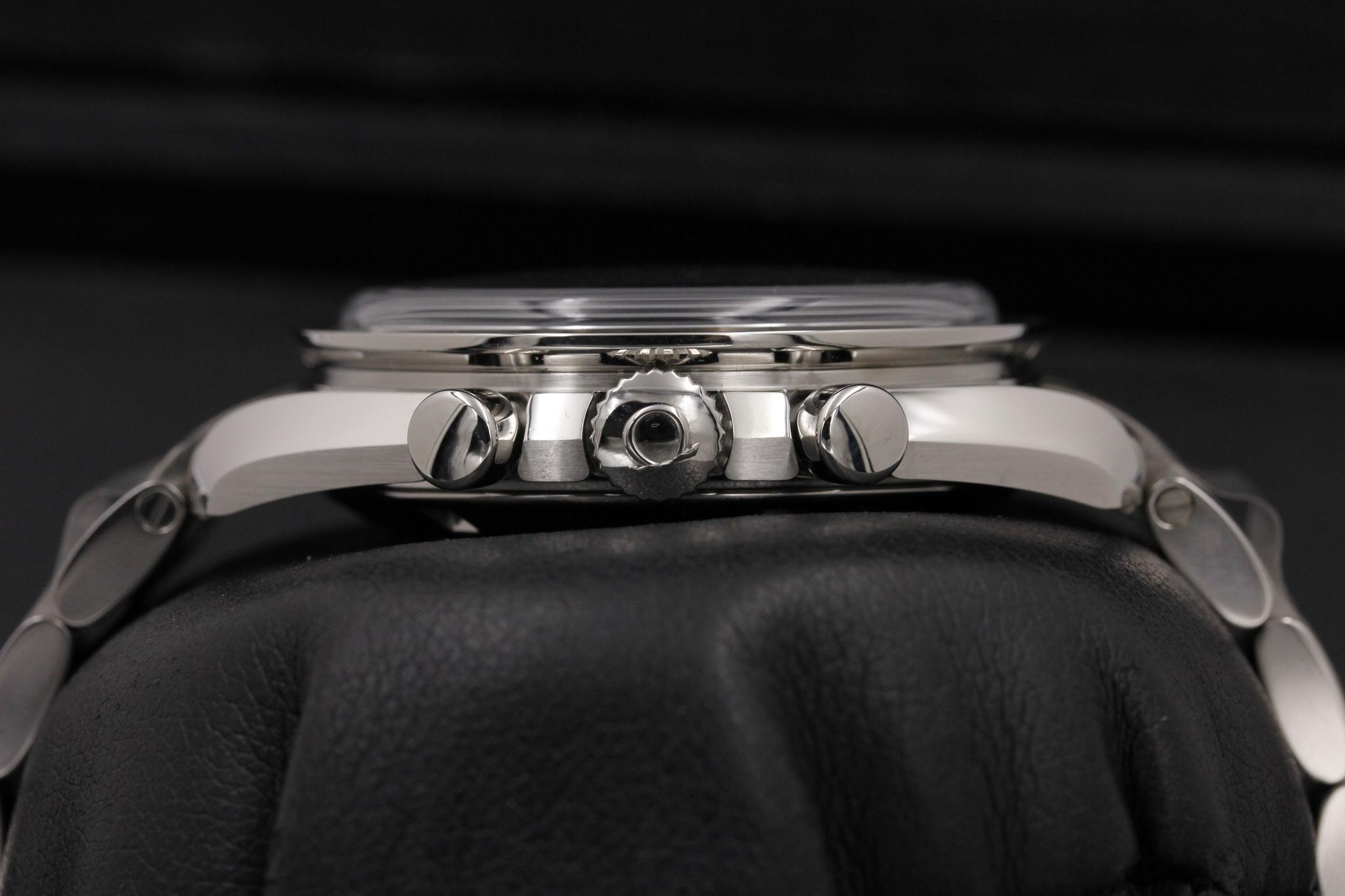 Watch Image 3