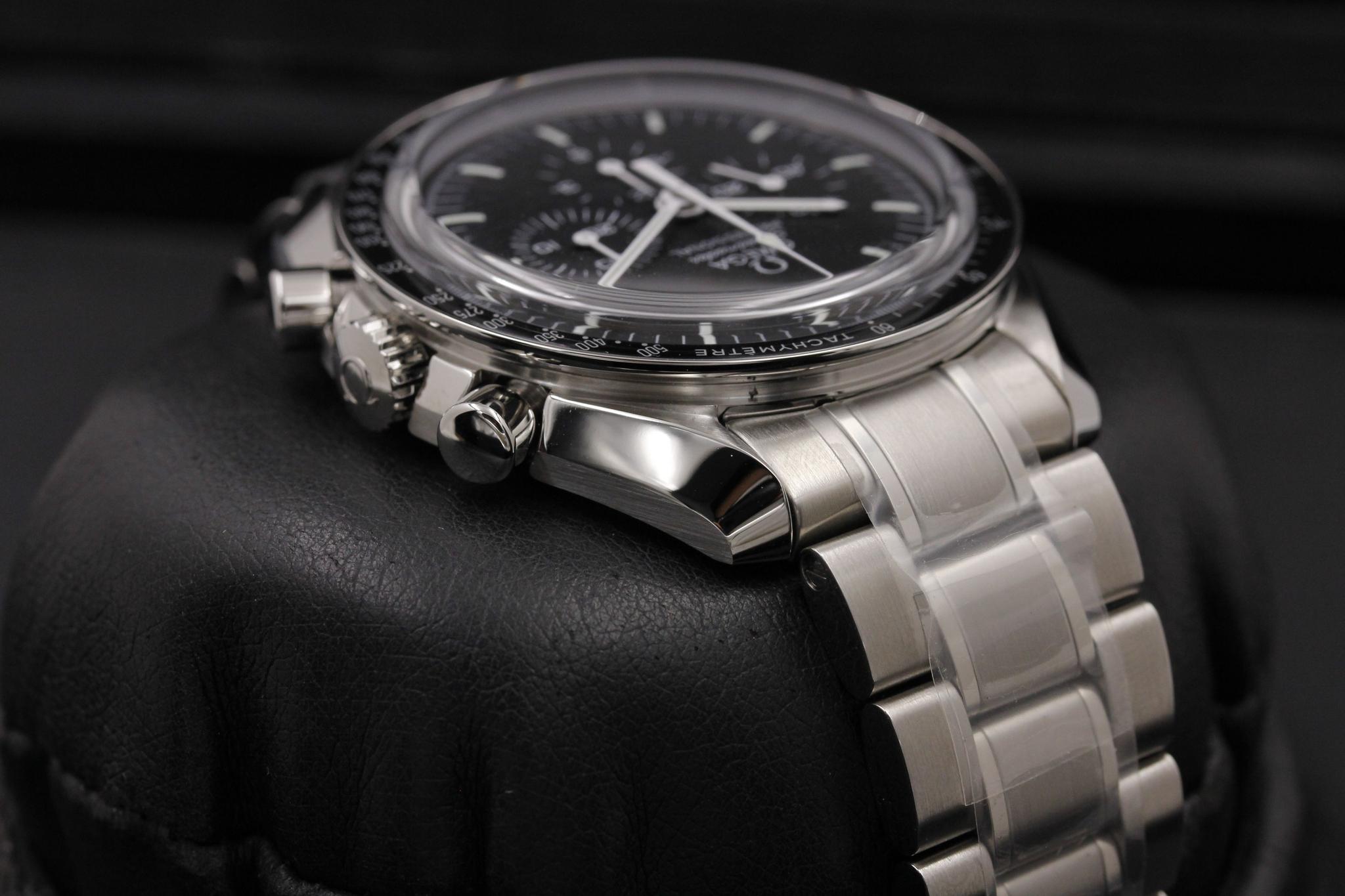 Watch Image 4