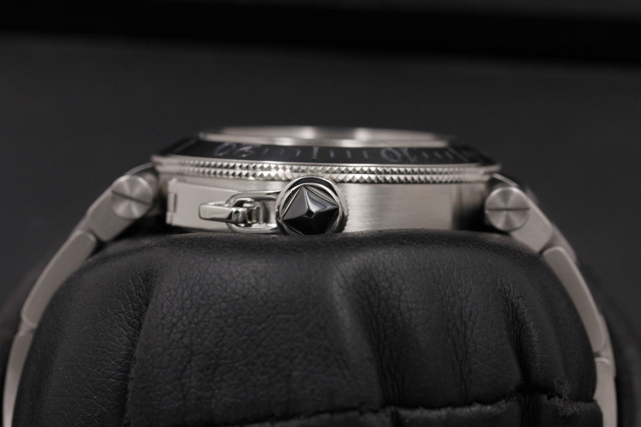 Watch Image 3