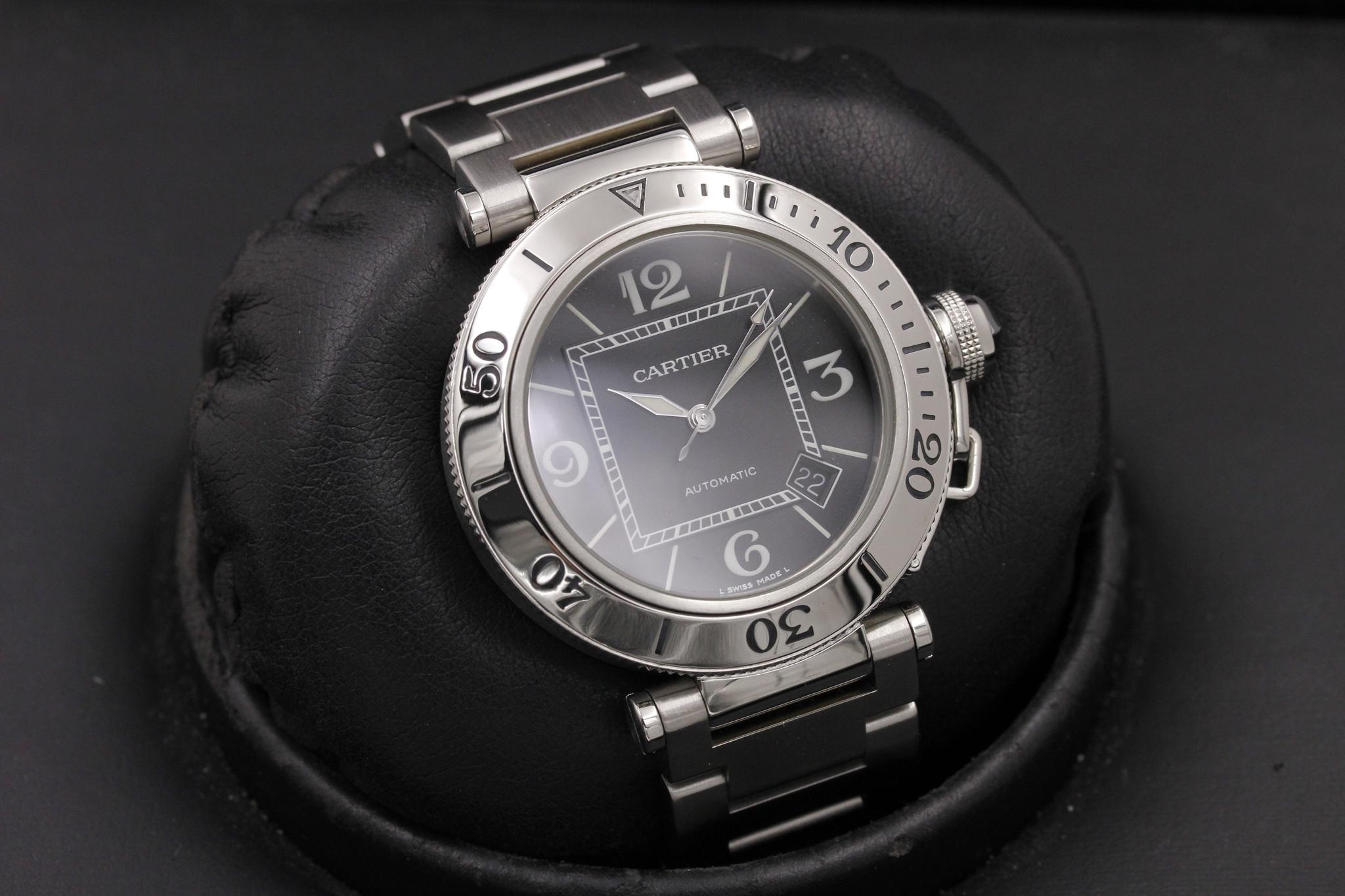 Watch Image 10