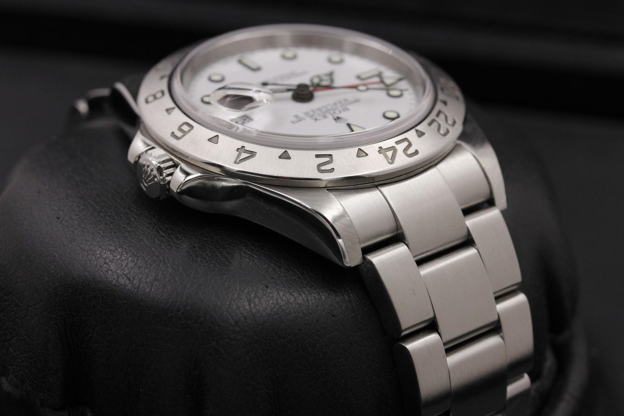 Watch Image 4