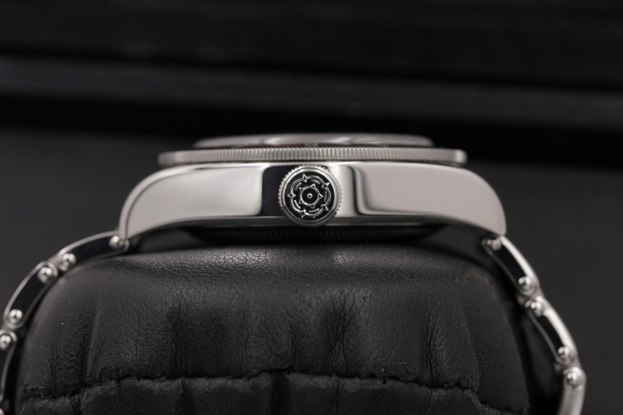 Watch Image 3