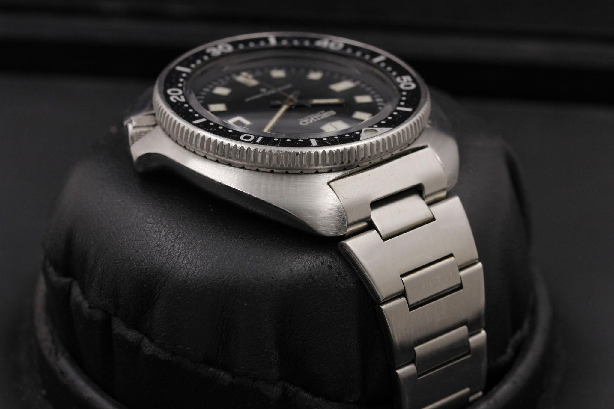 Watch Image 4