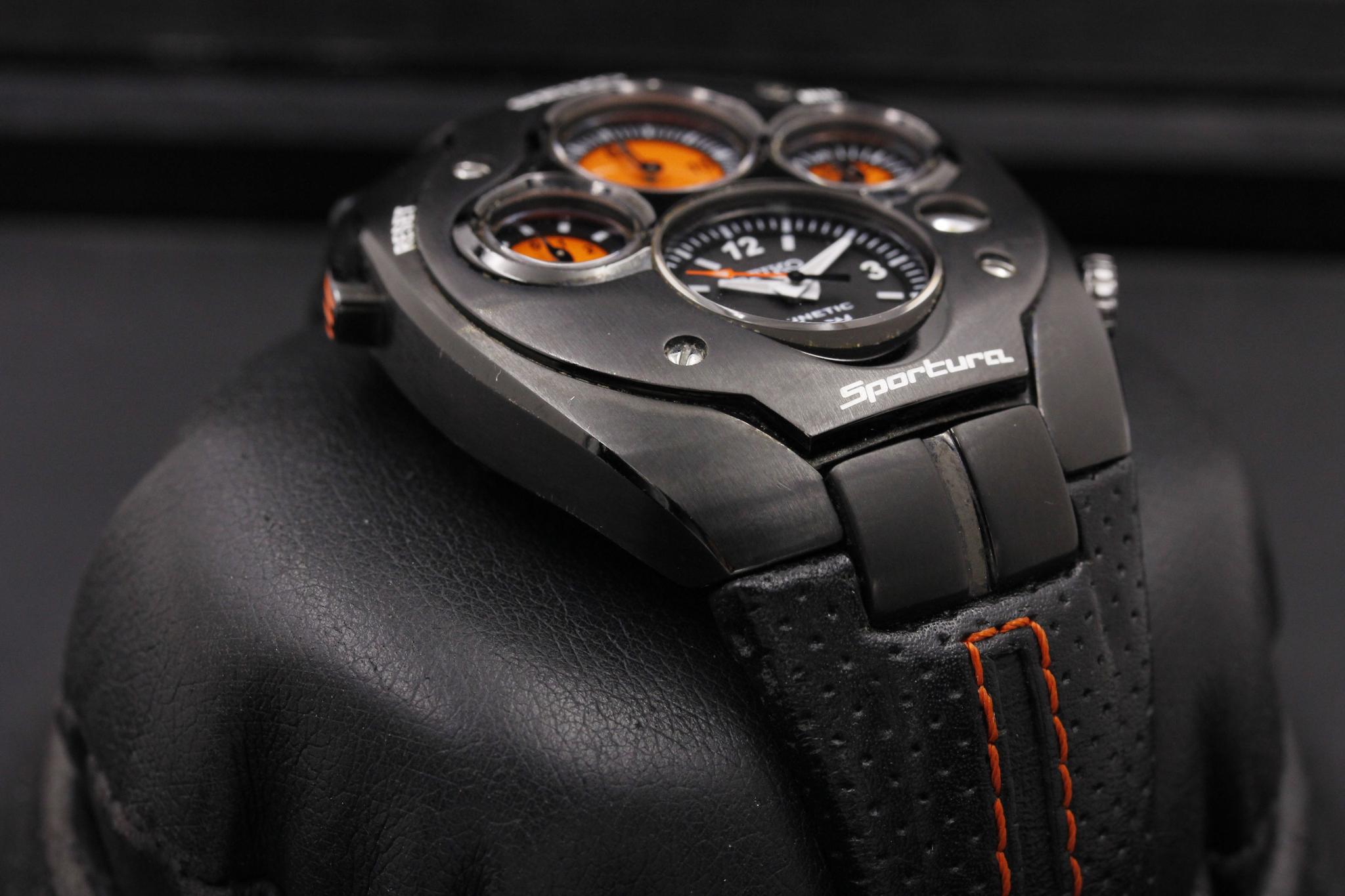 Watch Image 6