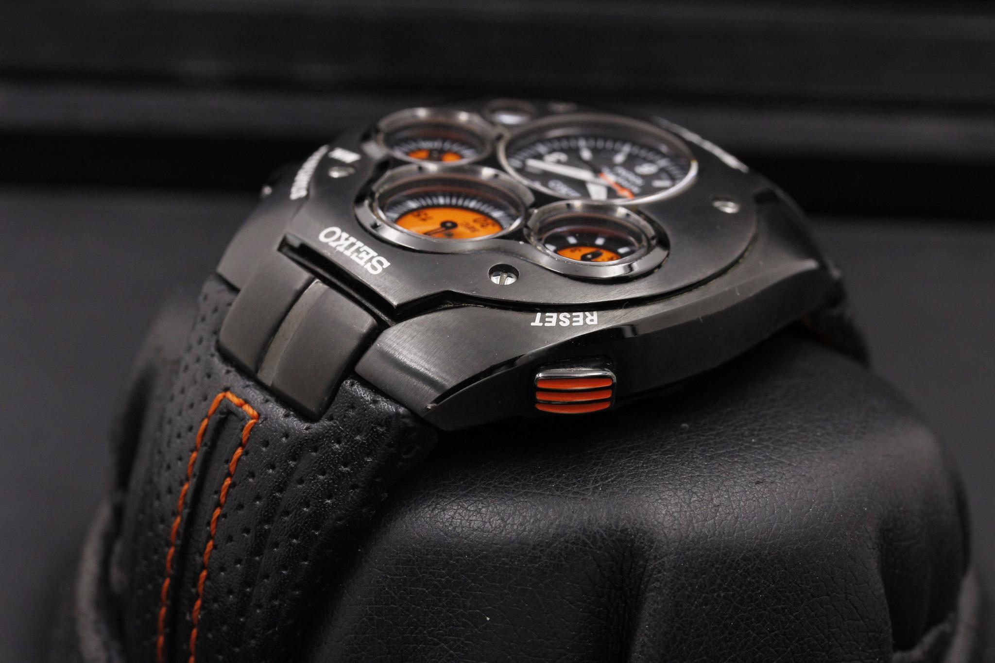 Watch Image 5