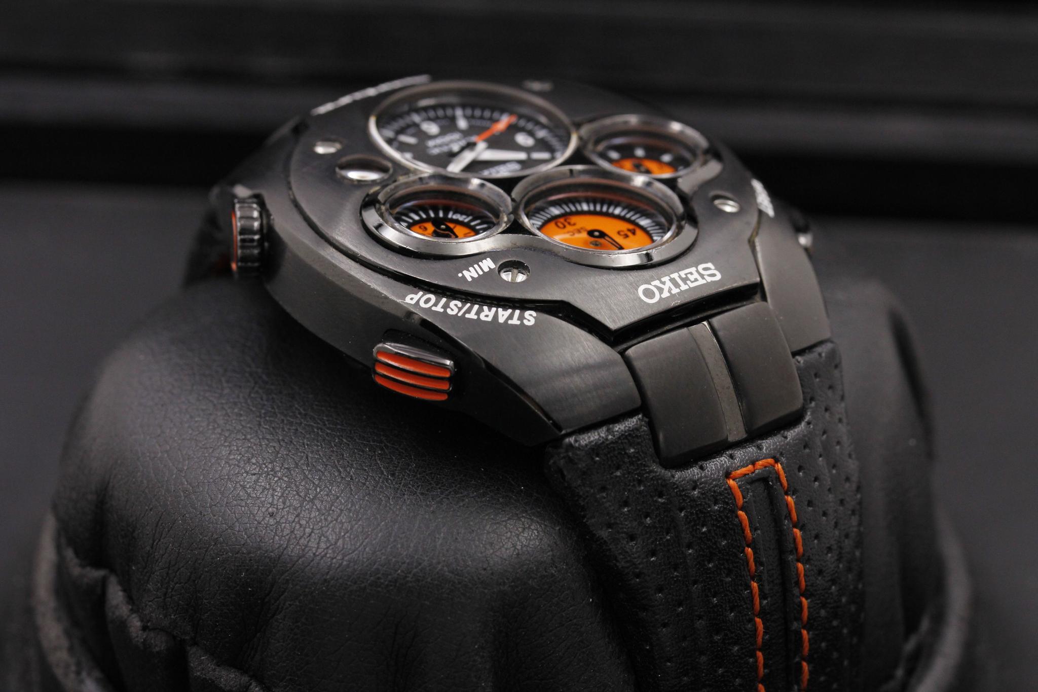 Watch Image 4
