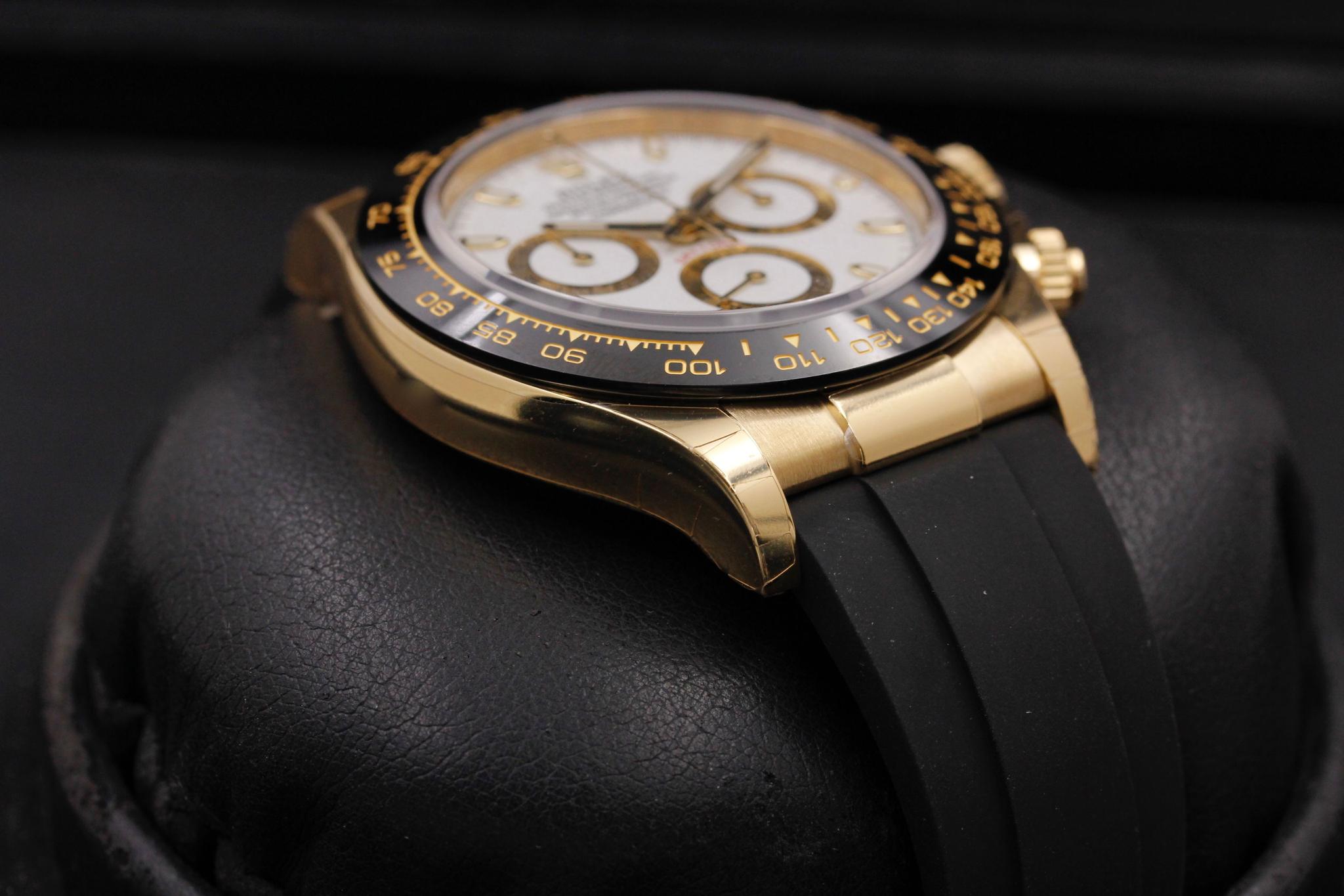 Watch Image 6