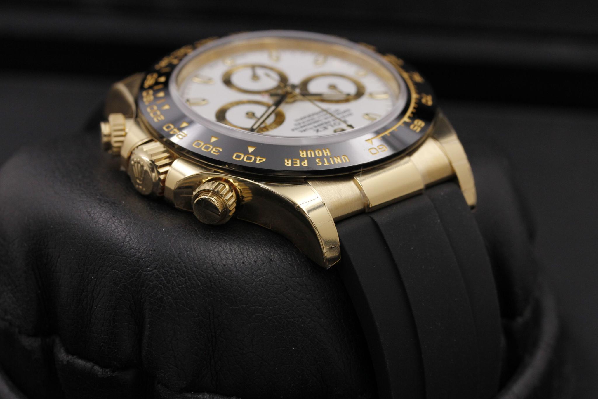 Watch Image 4
